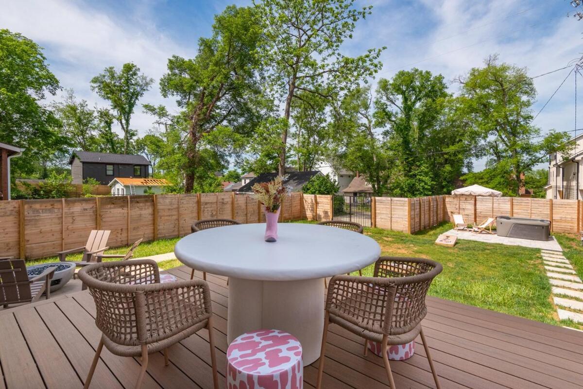 4 Bedroom House With Hot Tub And Backyard Close To Downtown Nashville