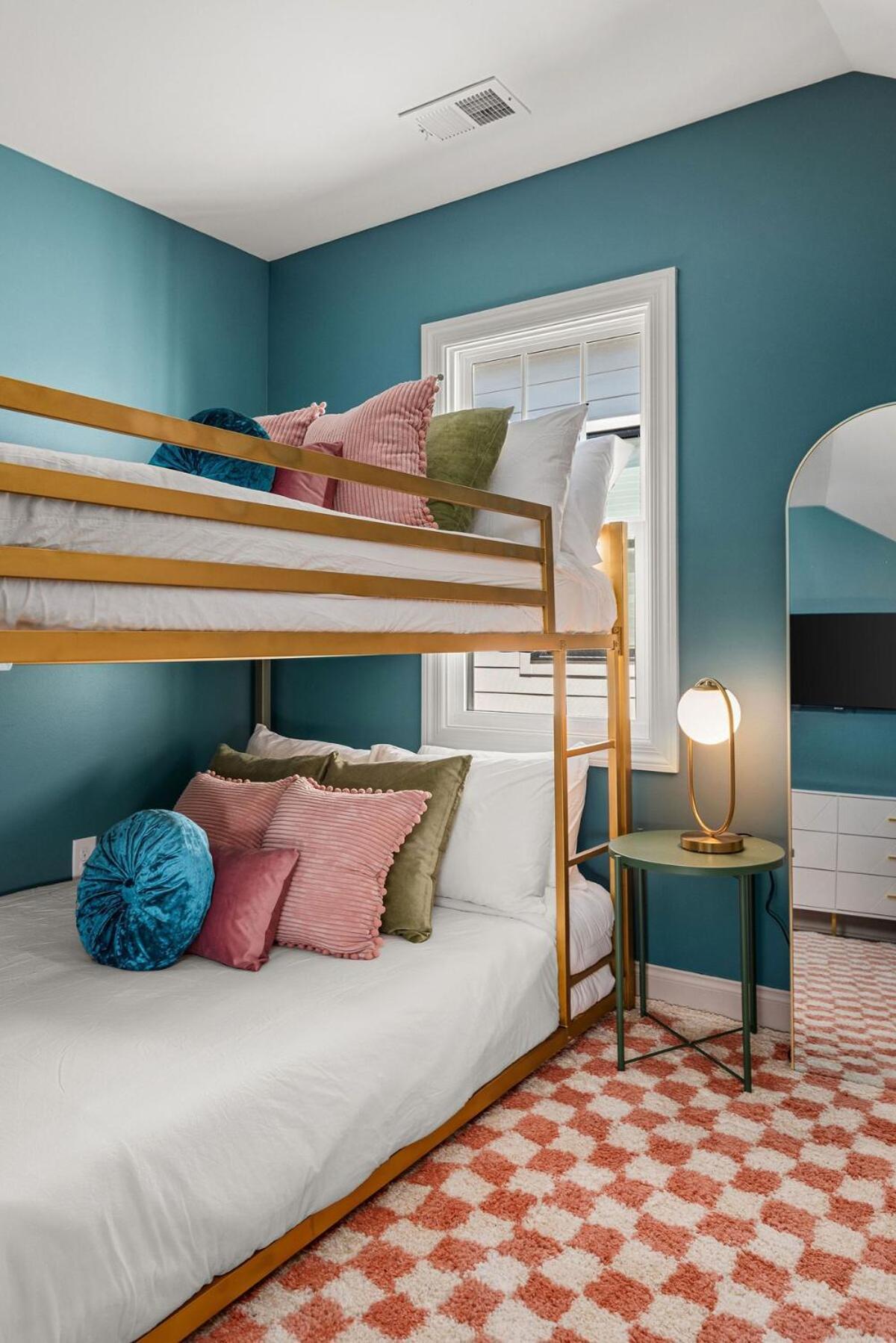 4 Bedroom House With Hot Tub And Backyard Close To Downtown Holiday home Nashville