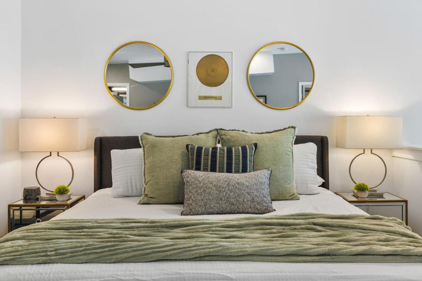 Rooftop Patio With Parking Walk To Belmont And 12 South *