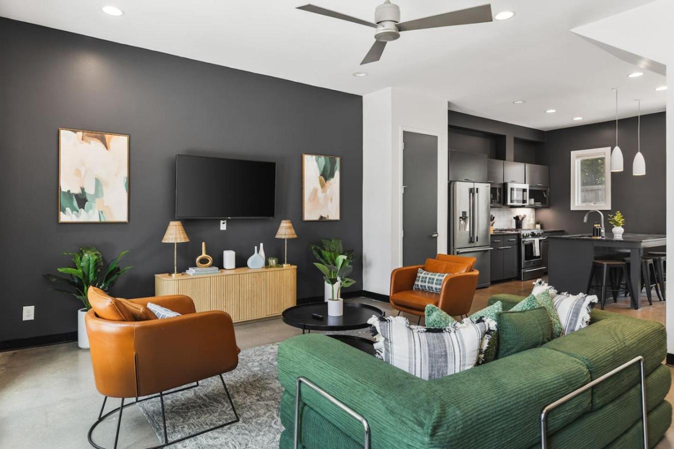 Holiday home Rooftop Patio With Parking Walk To Belmont And 12 South Nashville