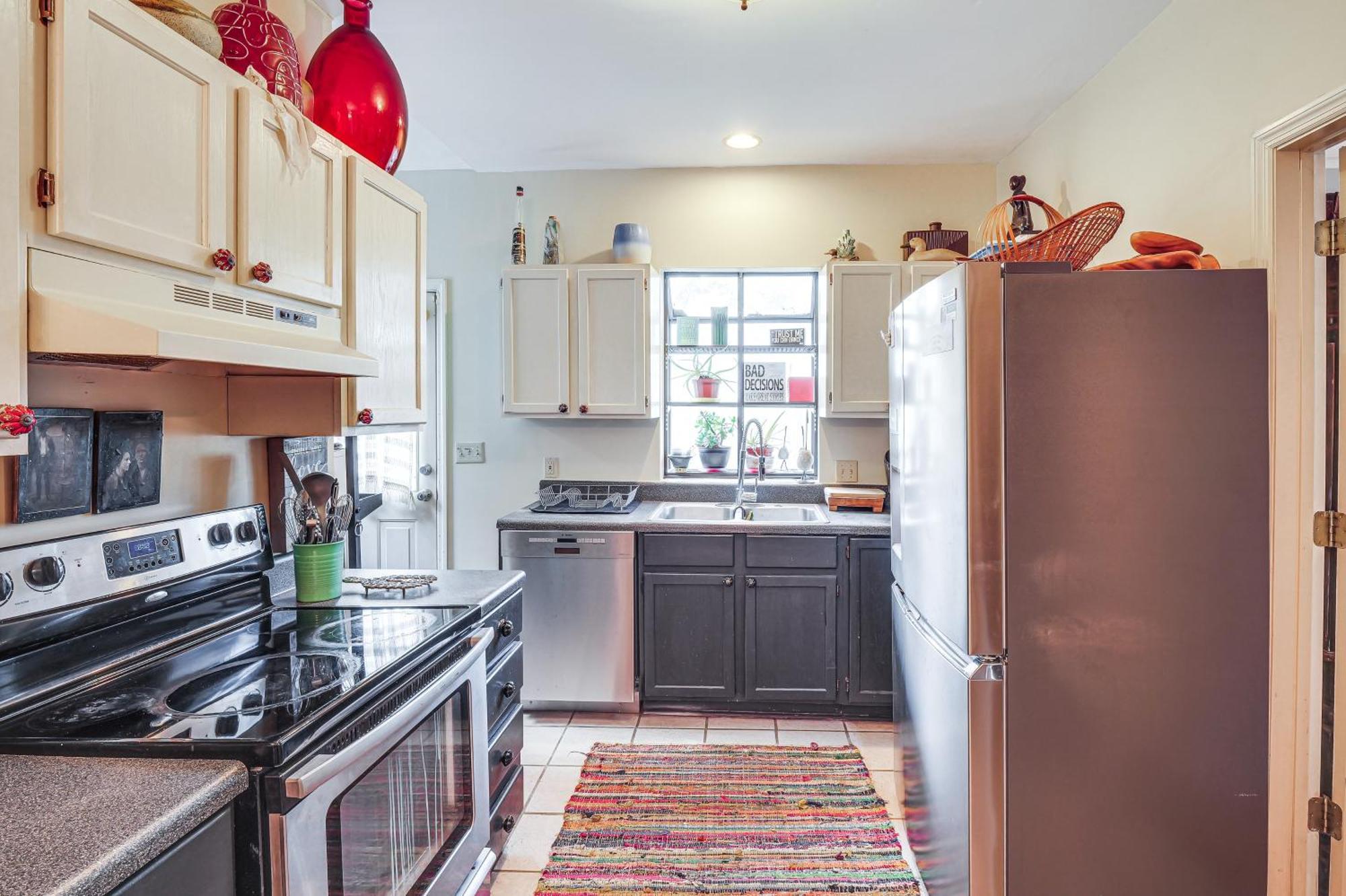 Spacious Retreat With Yard Wfh Friendly! *