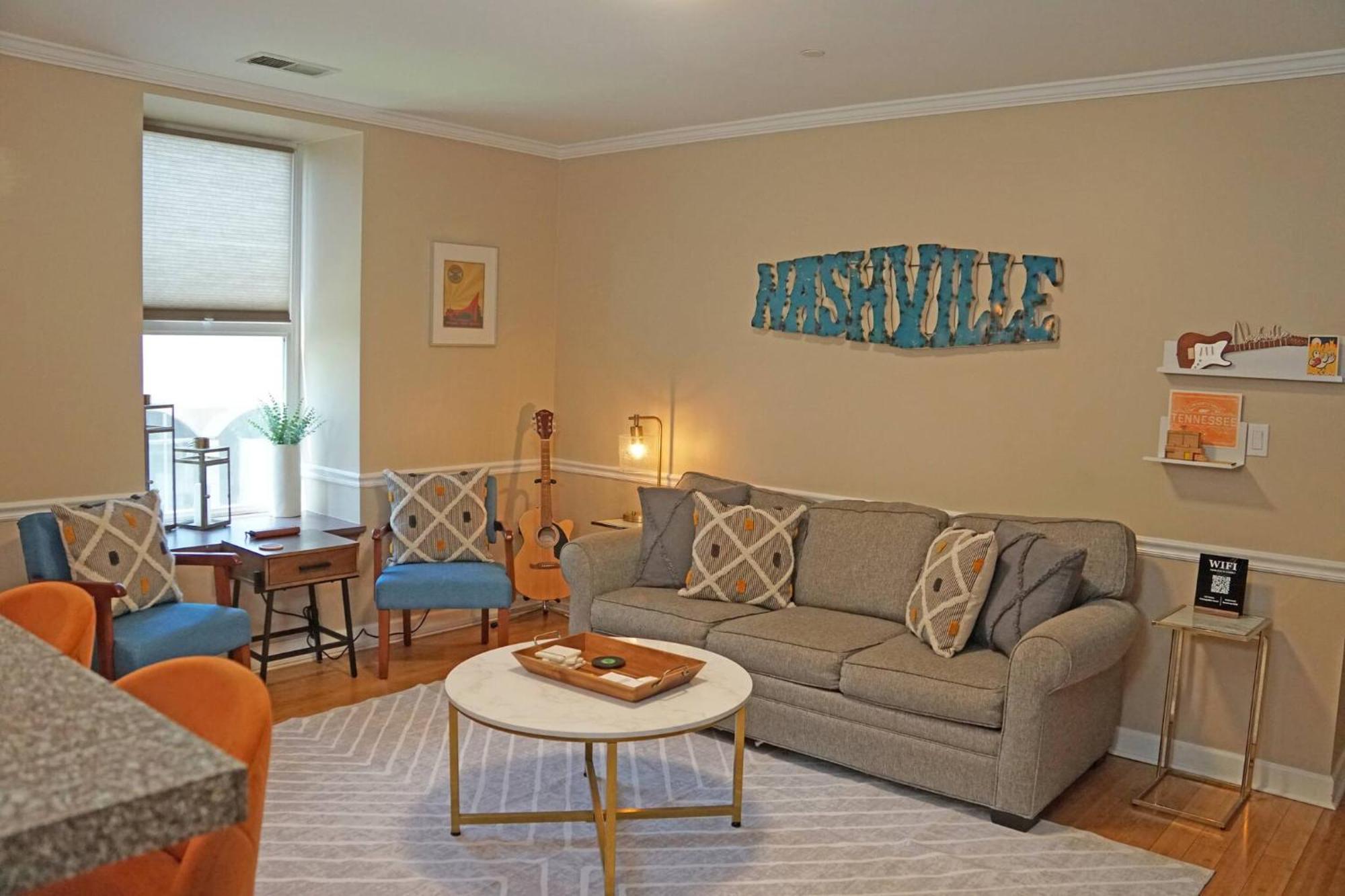 Of Downtown Nashville! * Nashville