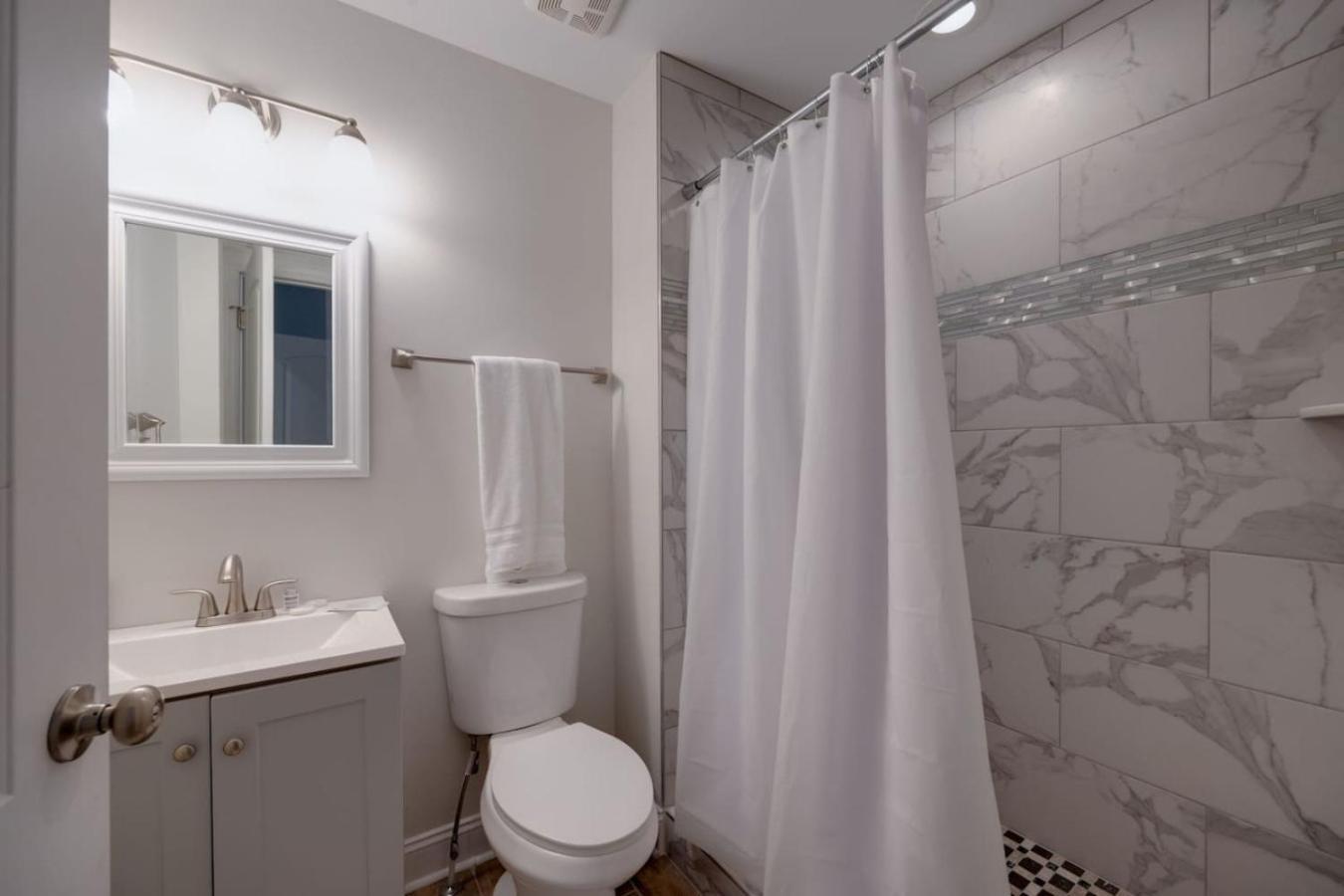 28th Ave Haven Near Everything