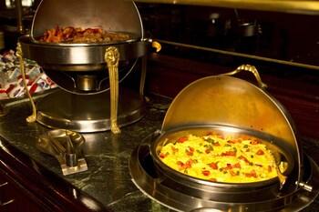 Doubletree By Hilton Airport 3*