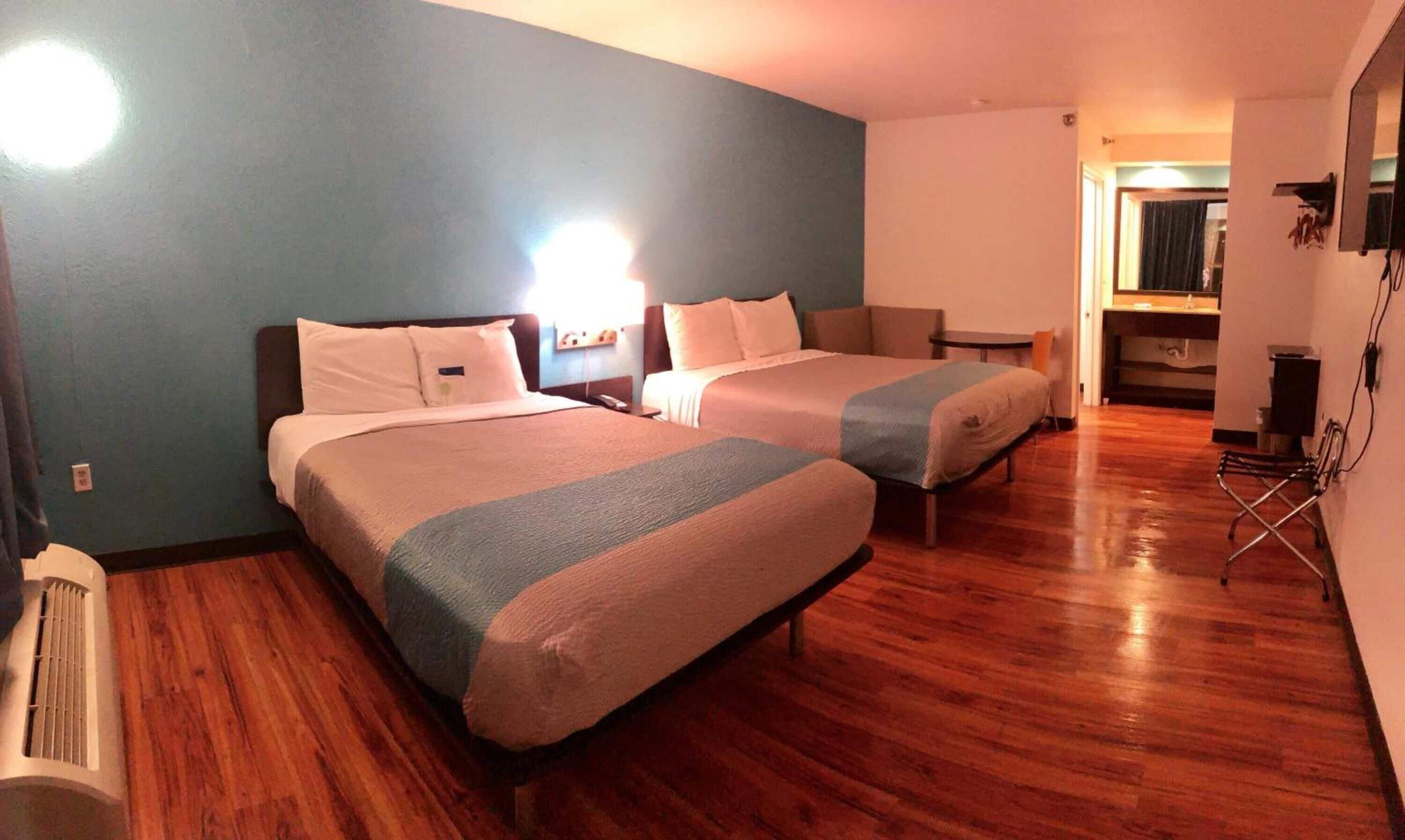 Hotel 6-nashville, Tn - Airport 3*