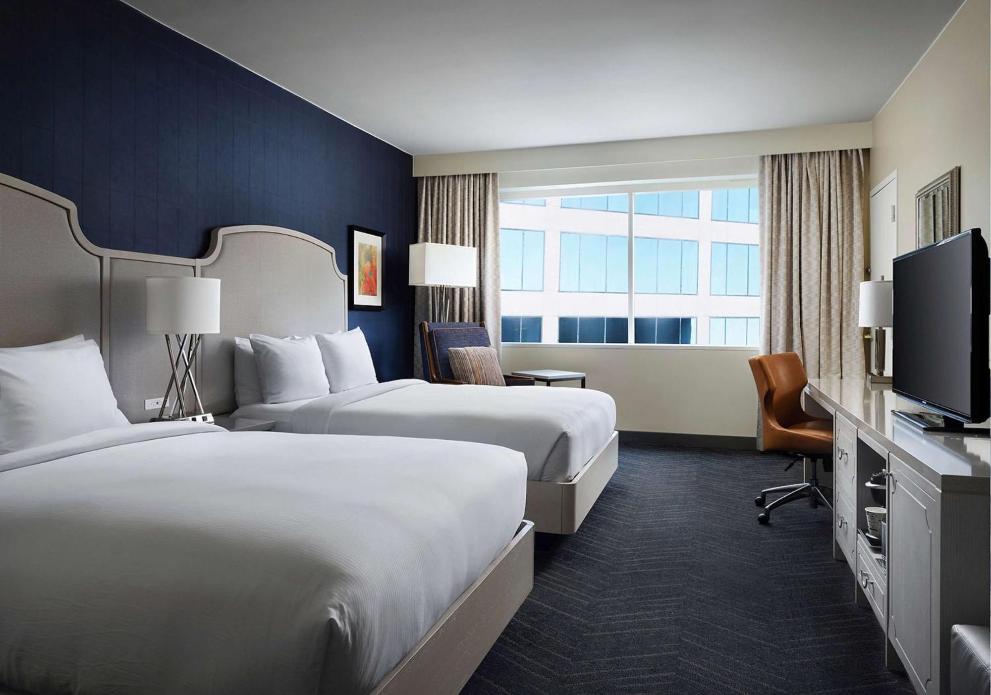 Doubletree By Hilton Downtown Hotel 4*