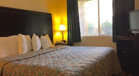 Hotel Red Lion & Airport