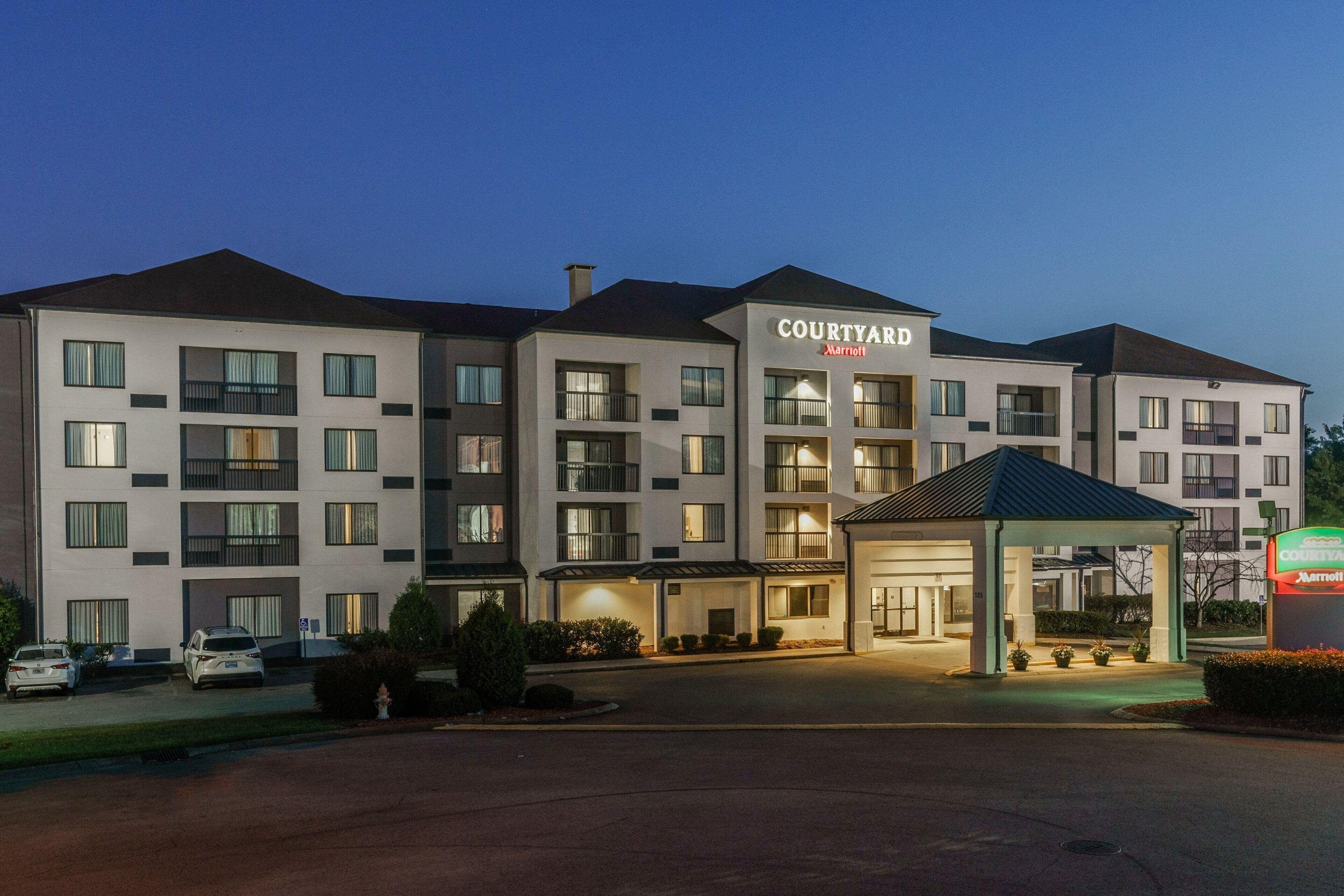Courtyard By Marriott At Opryland