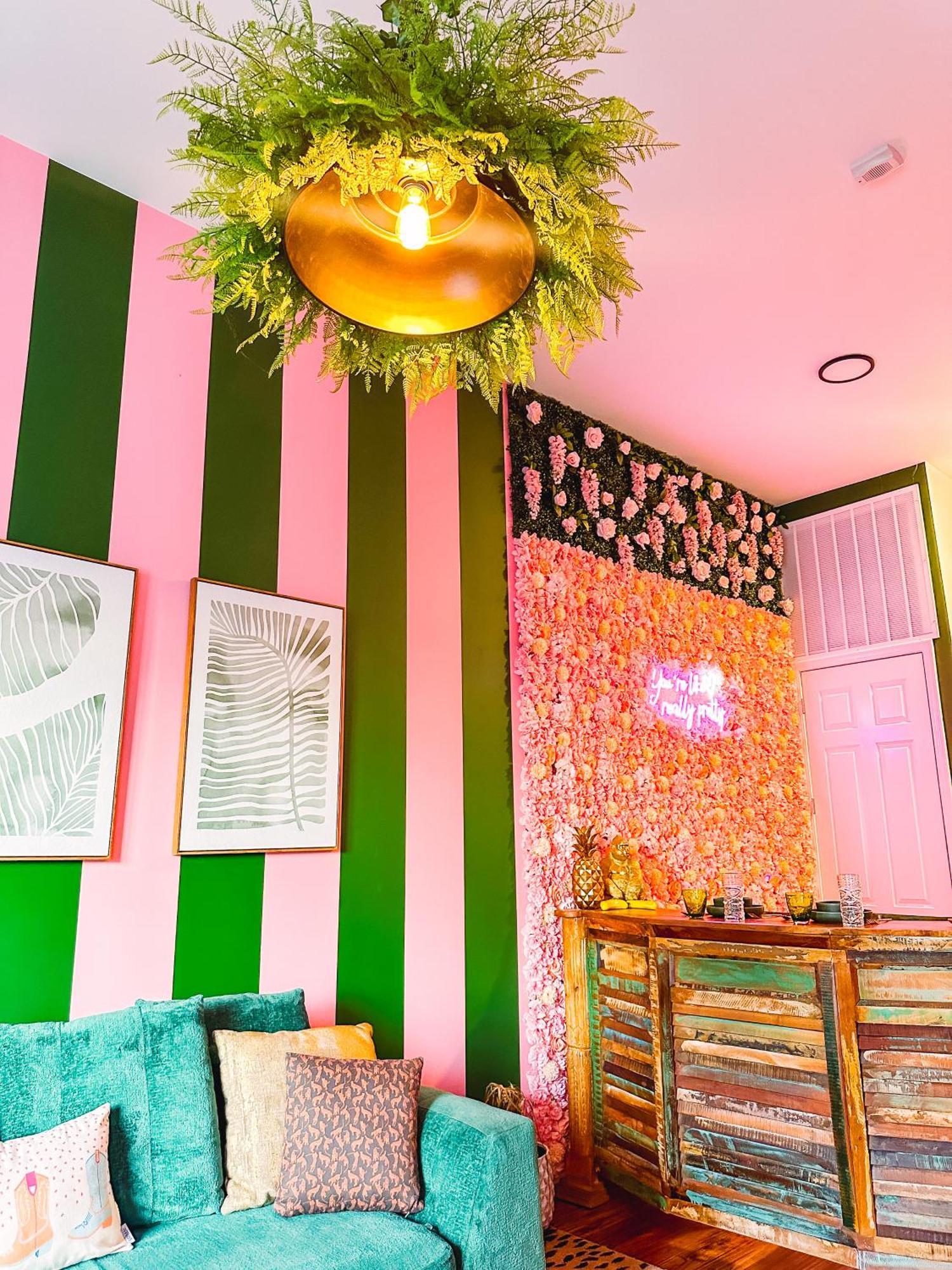 Dreaming With Dolly - Luxe Near Broadway Holiday home