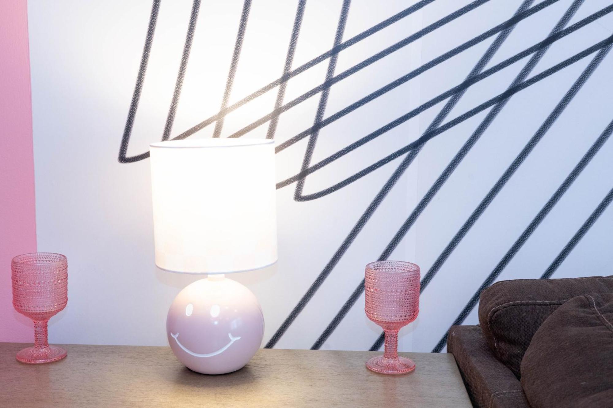 Apartment Lipstick & Boots 10 Min To Broadway, Music Row, Fun *