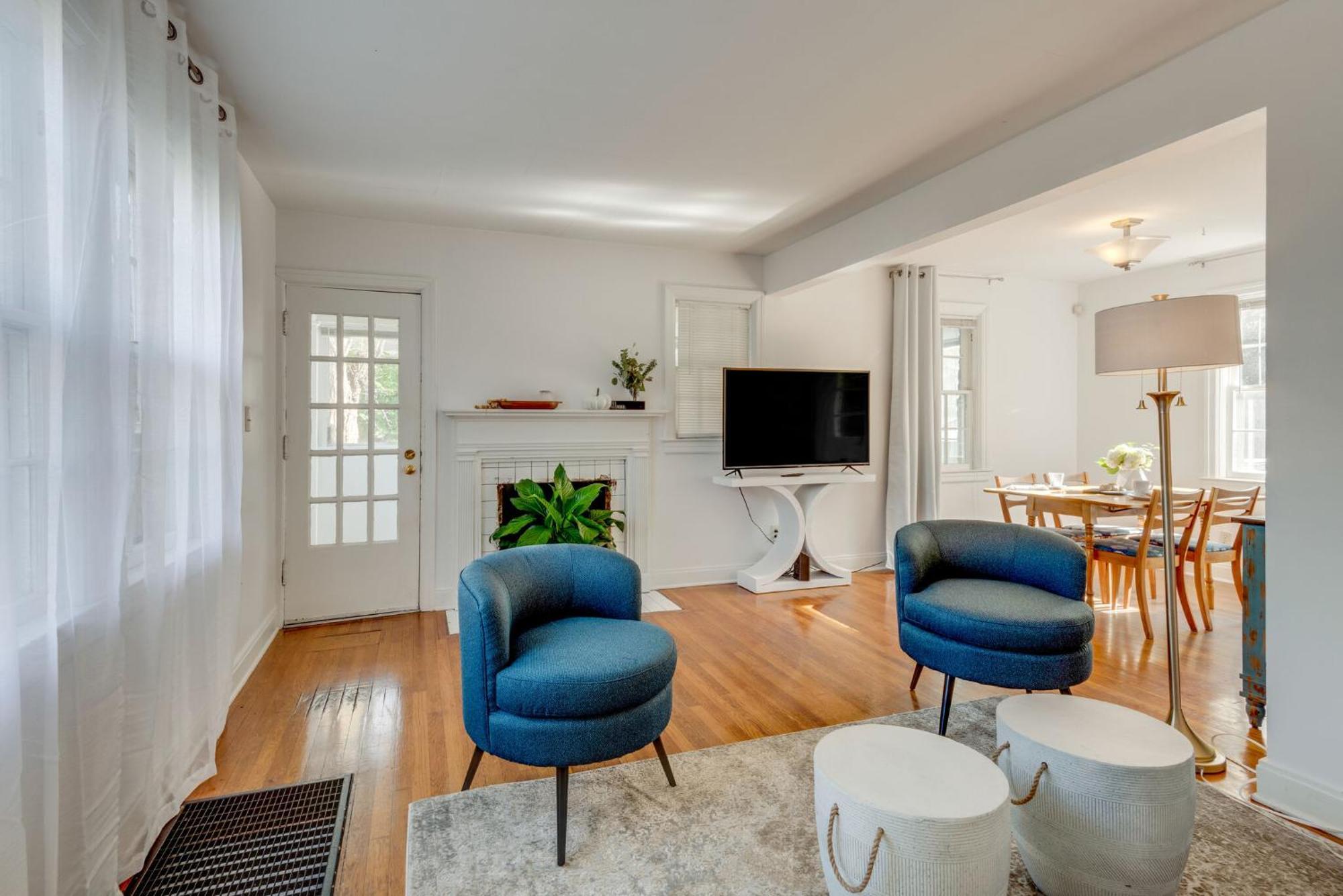 Nashville's Primrose In Hip Belmont Area * Nashville