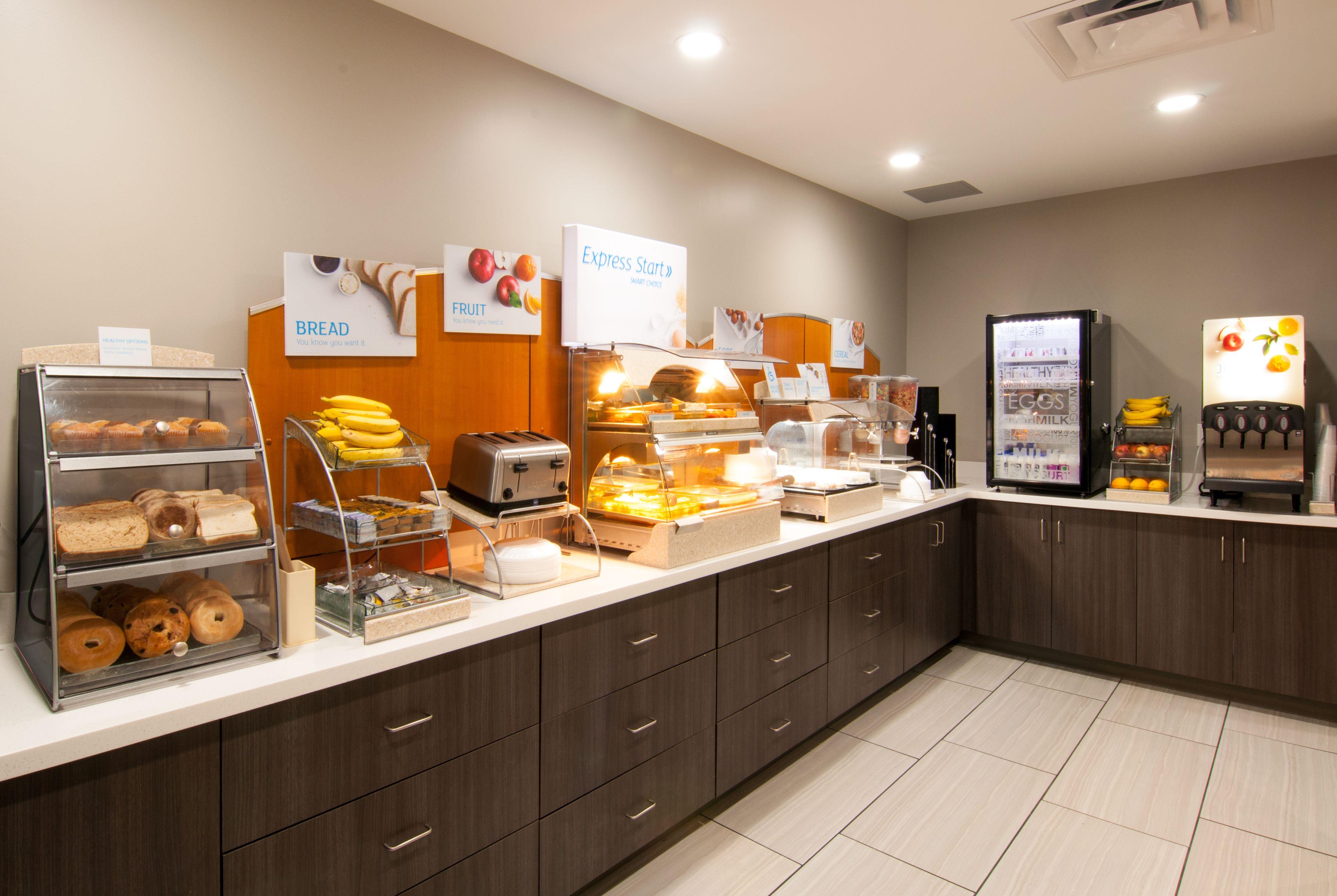 Express & Nashville-i-40 & I-24 Hotel