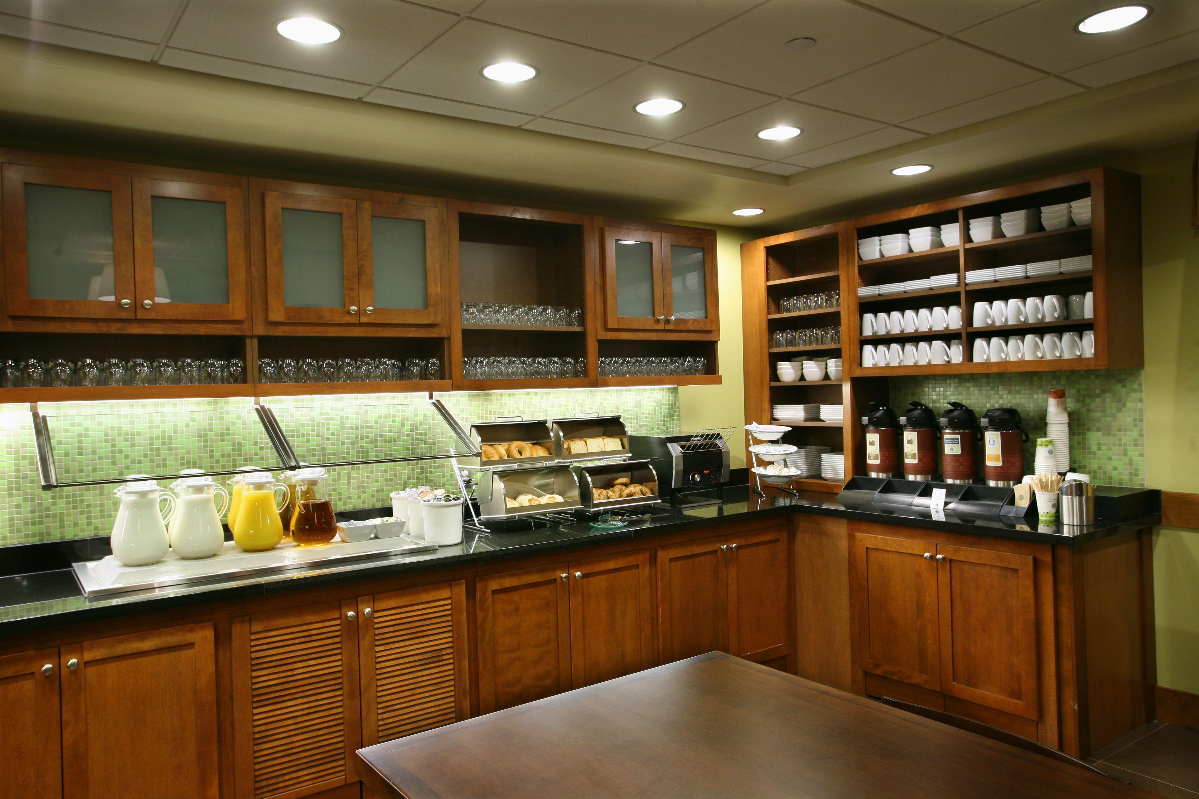 Hyatt Place Airport Hotel