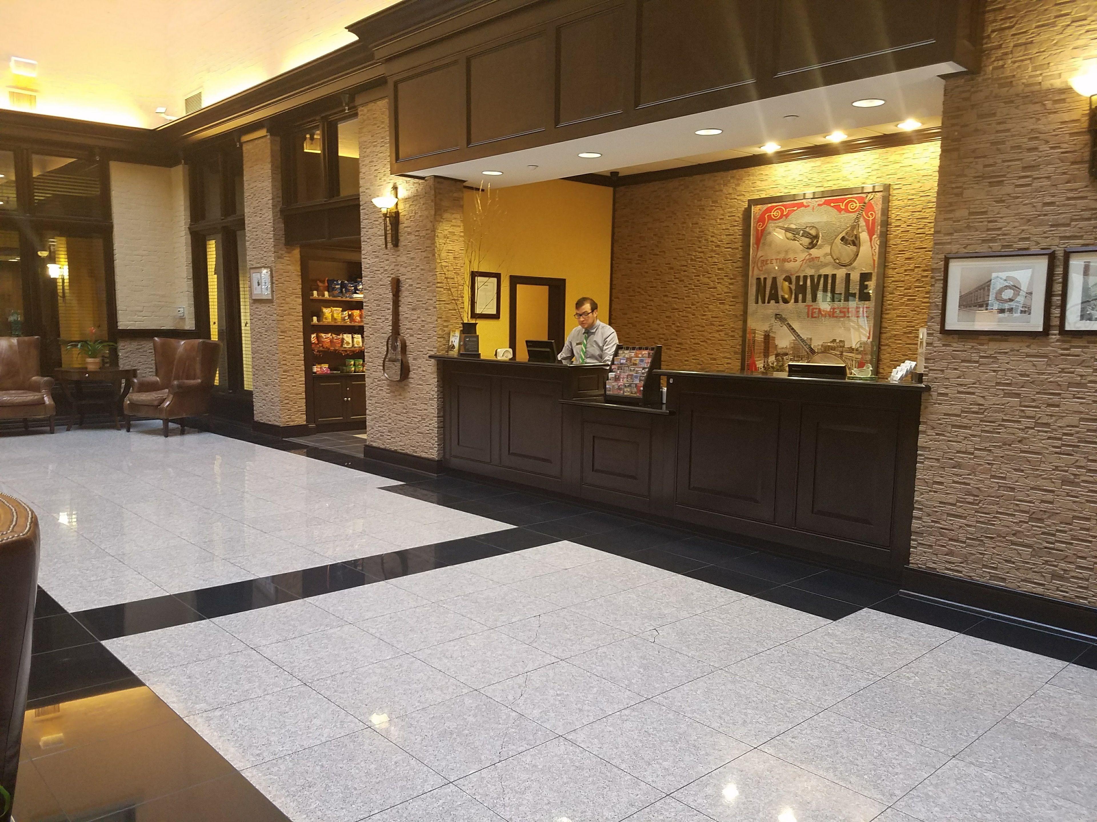 Hotel Homewood By Hilton Downtown