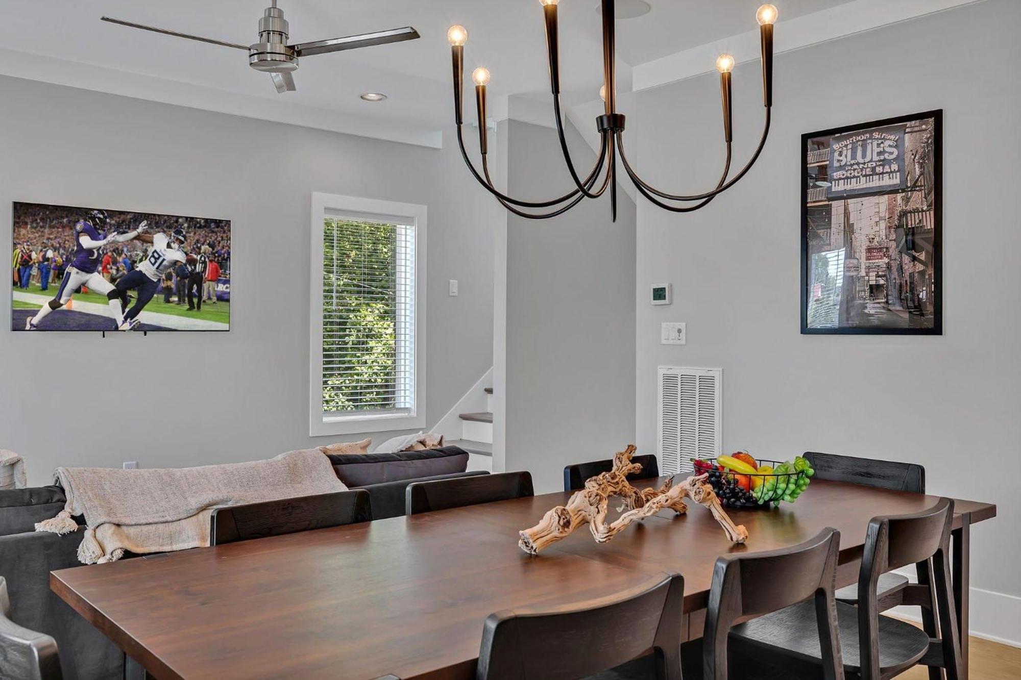 Tenor - Private Rooftop - 8 Mins To Broadway