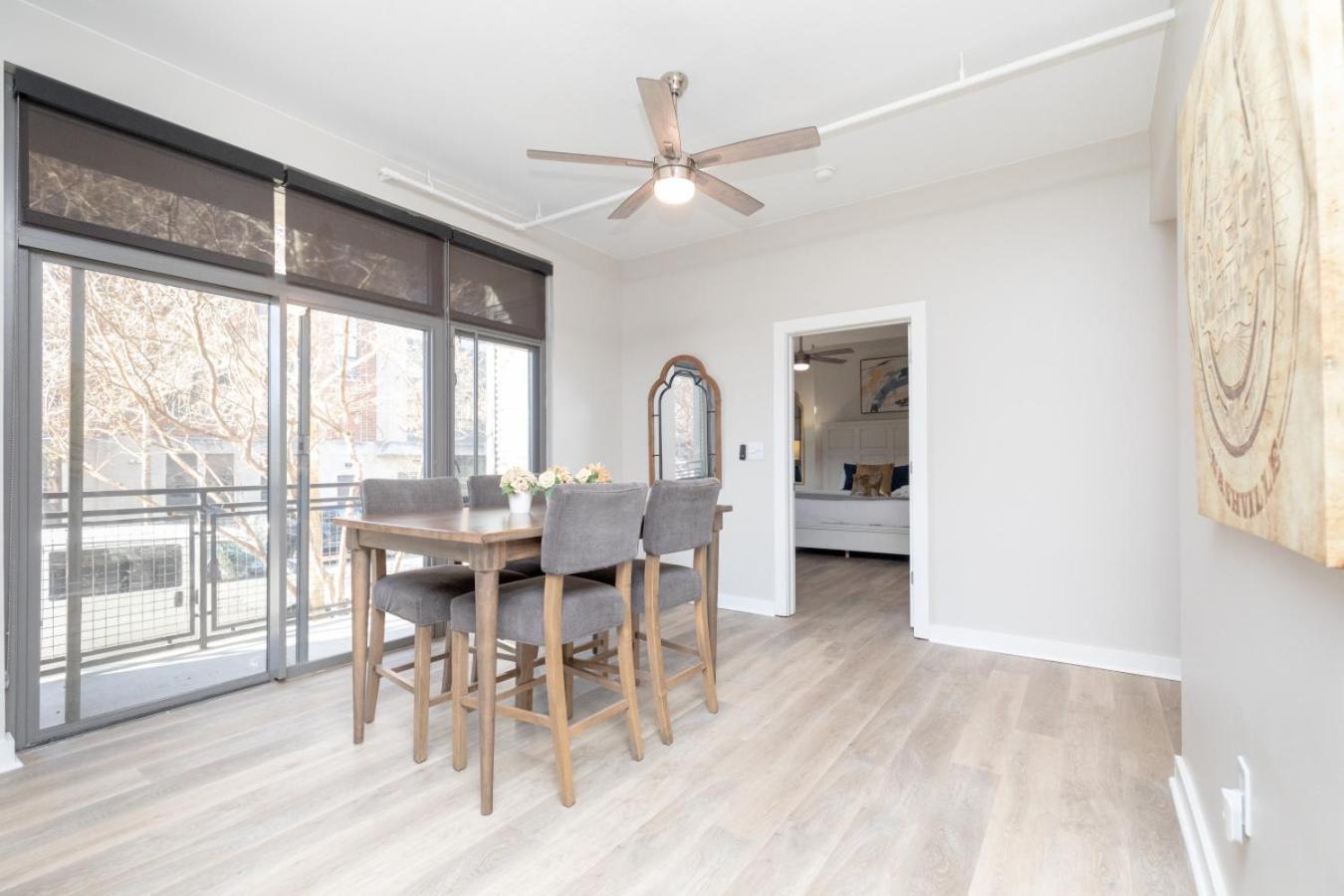 Holiday home Luxurious Downtown 2 Bedroom 2 Bath With Views 1m Nashville