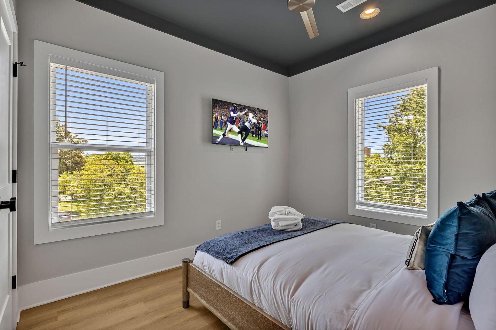Double Treble - 2 Townhomes - Private Rooftops Nashville