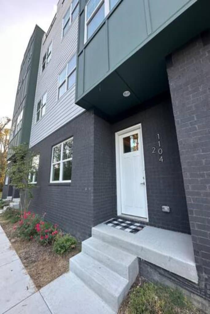 Rooftop Views 4br 4ba 7 Beds Near Broadway * Nashville