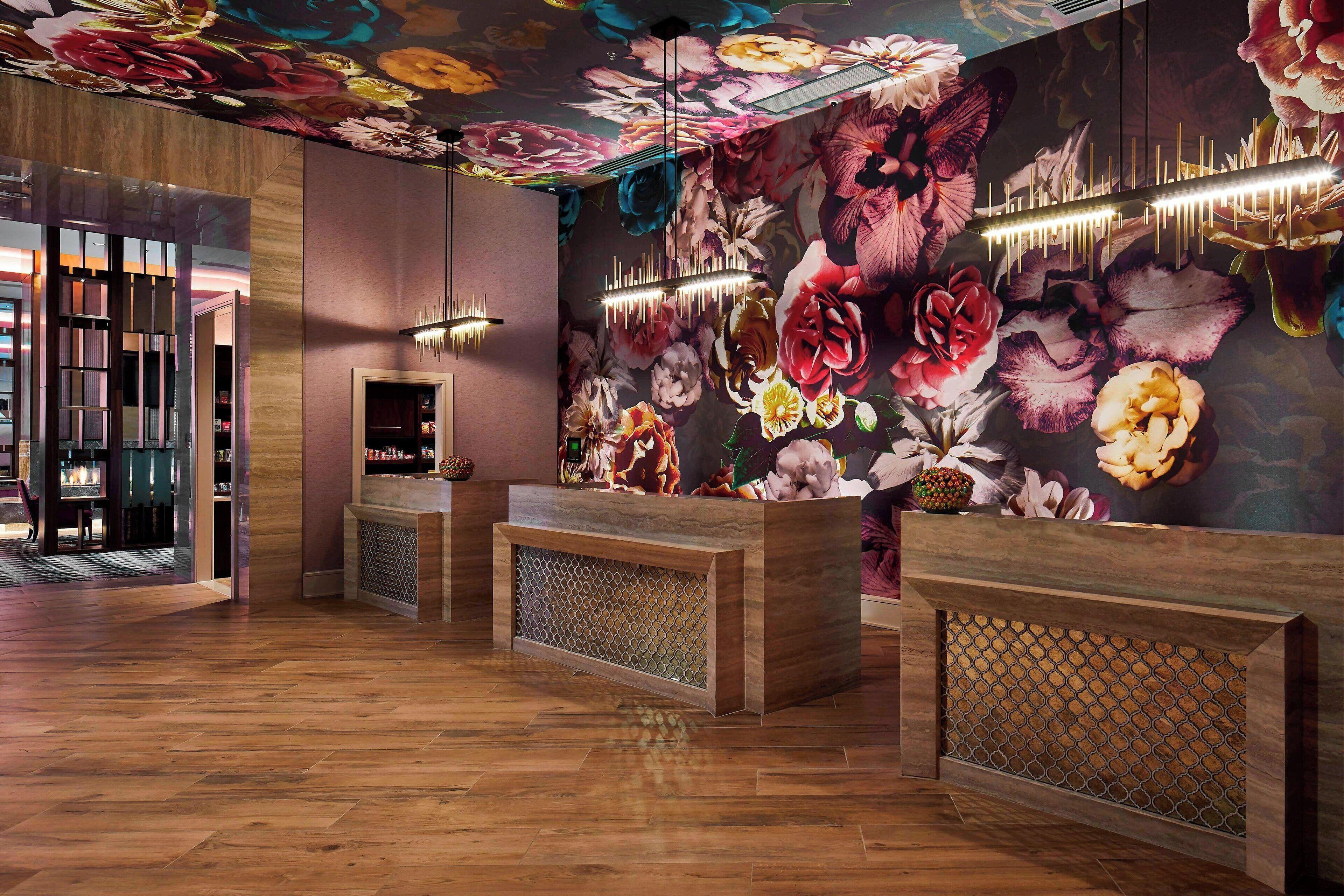 Springhill By Marriott Downtown/convention Center Hotel