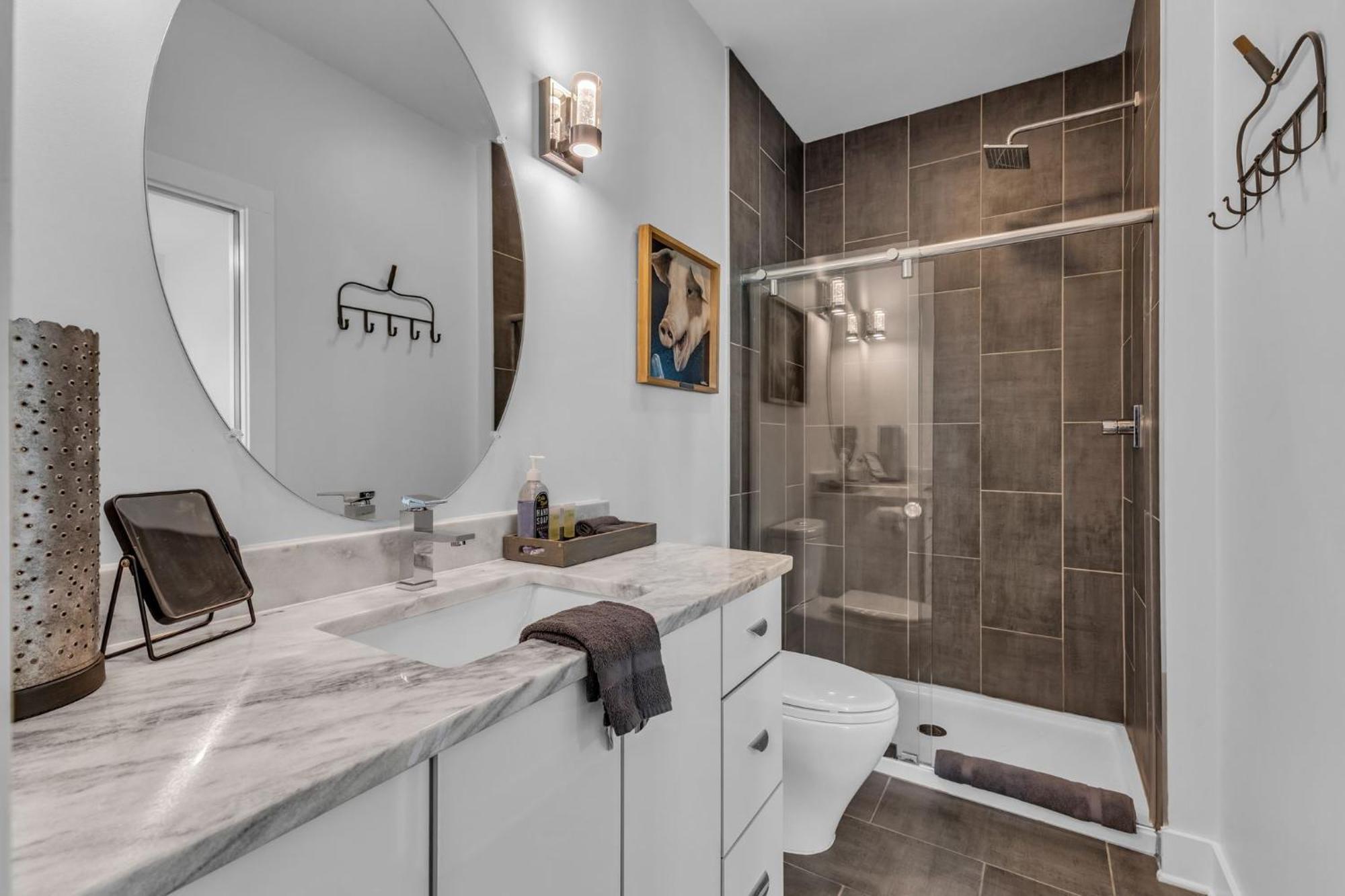 Evanston Apartment *