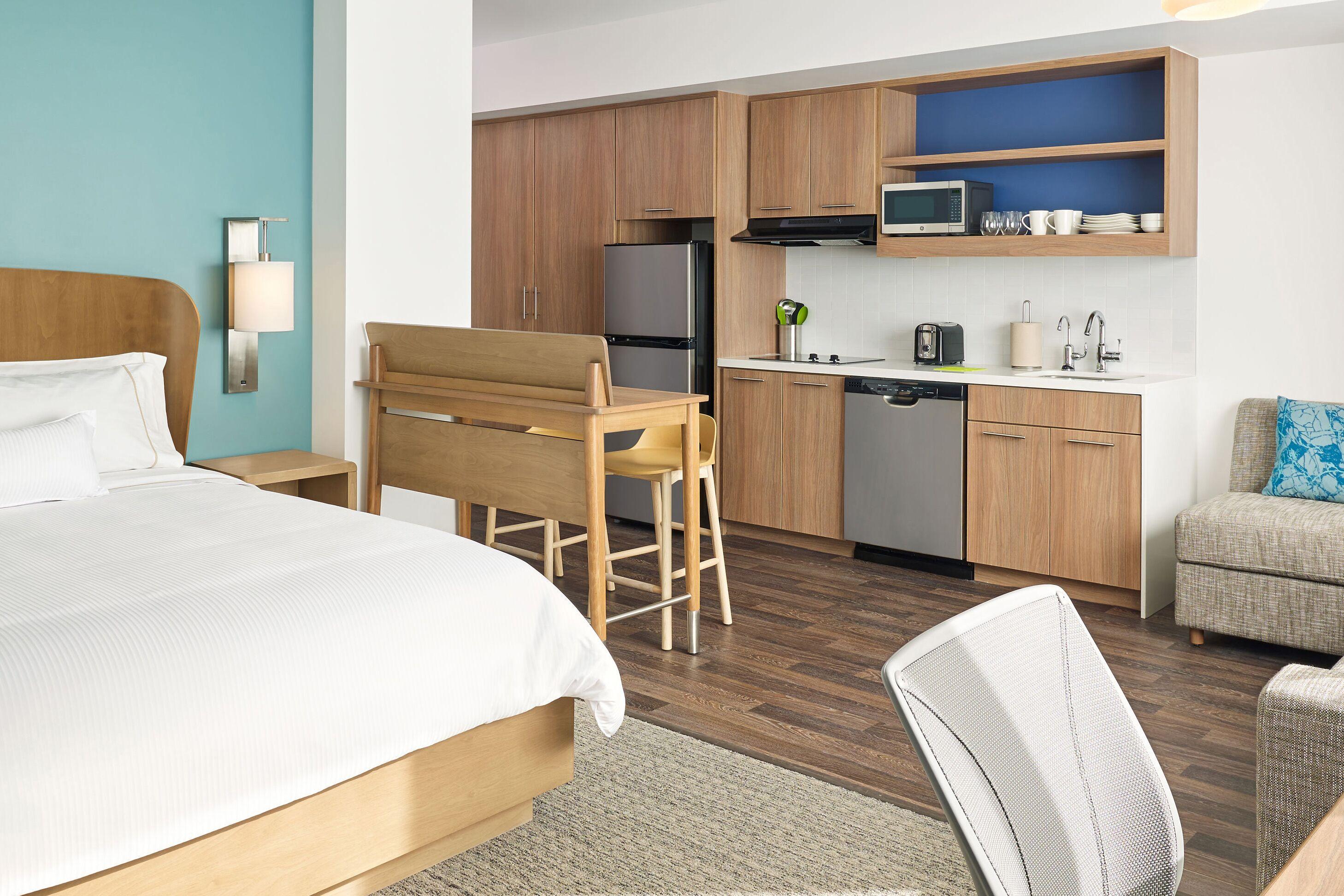 Element Airport Hotel