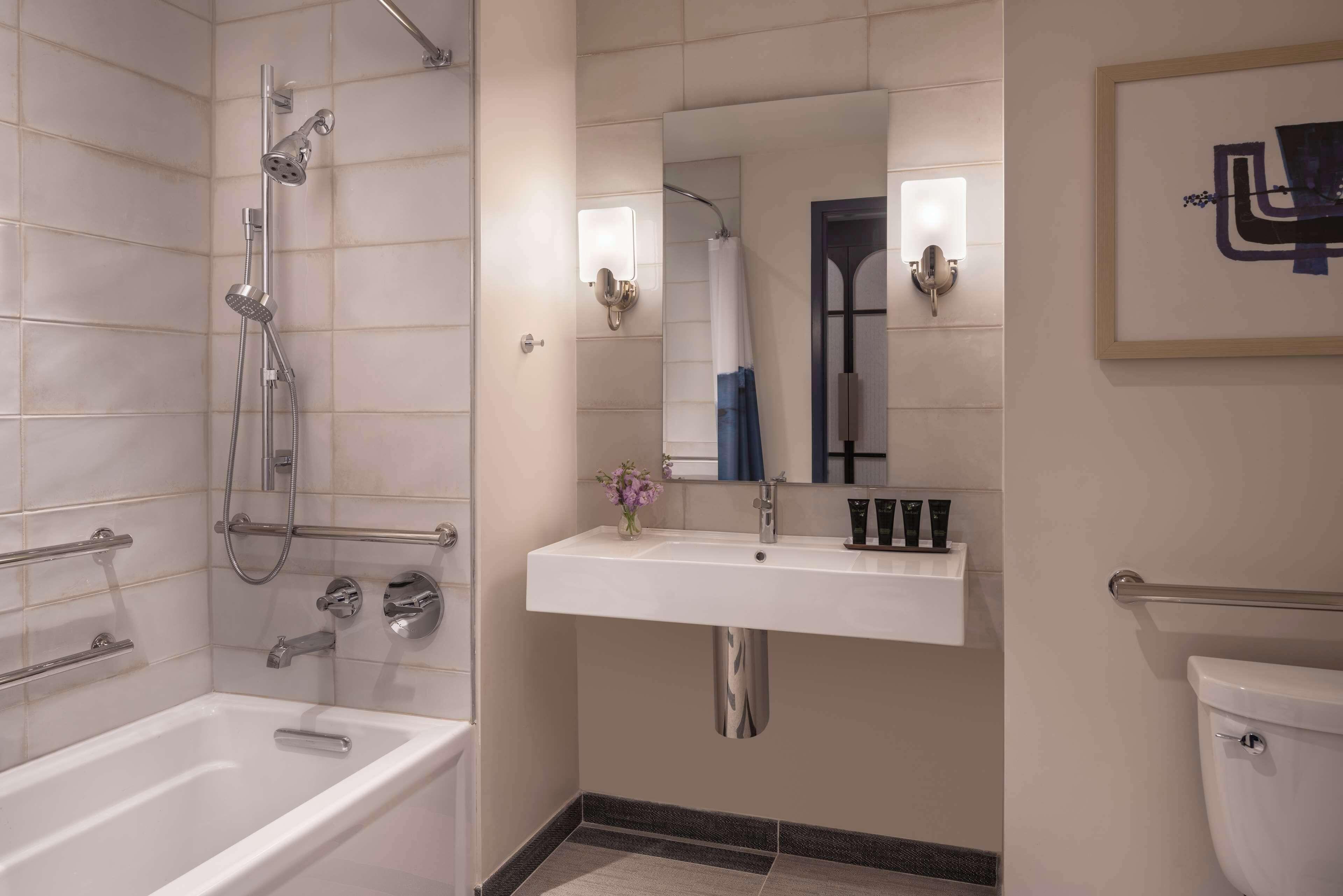 Hotel Hyatt Centric Downtown Nashville