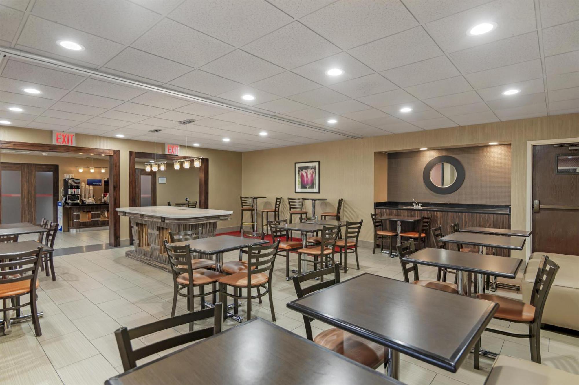 Western Near Opryland Nashville