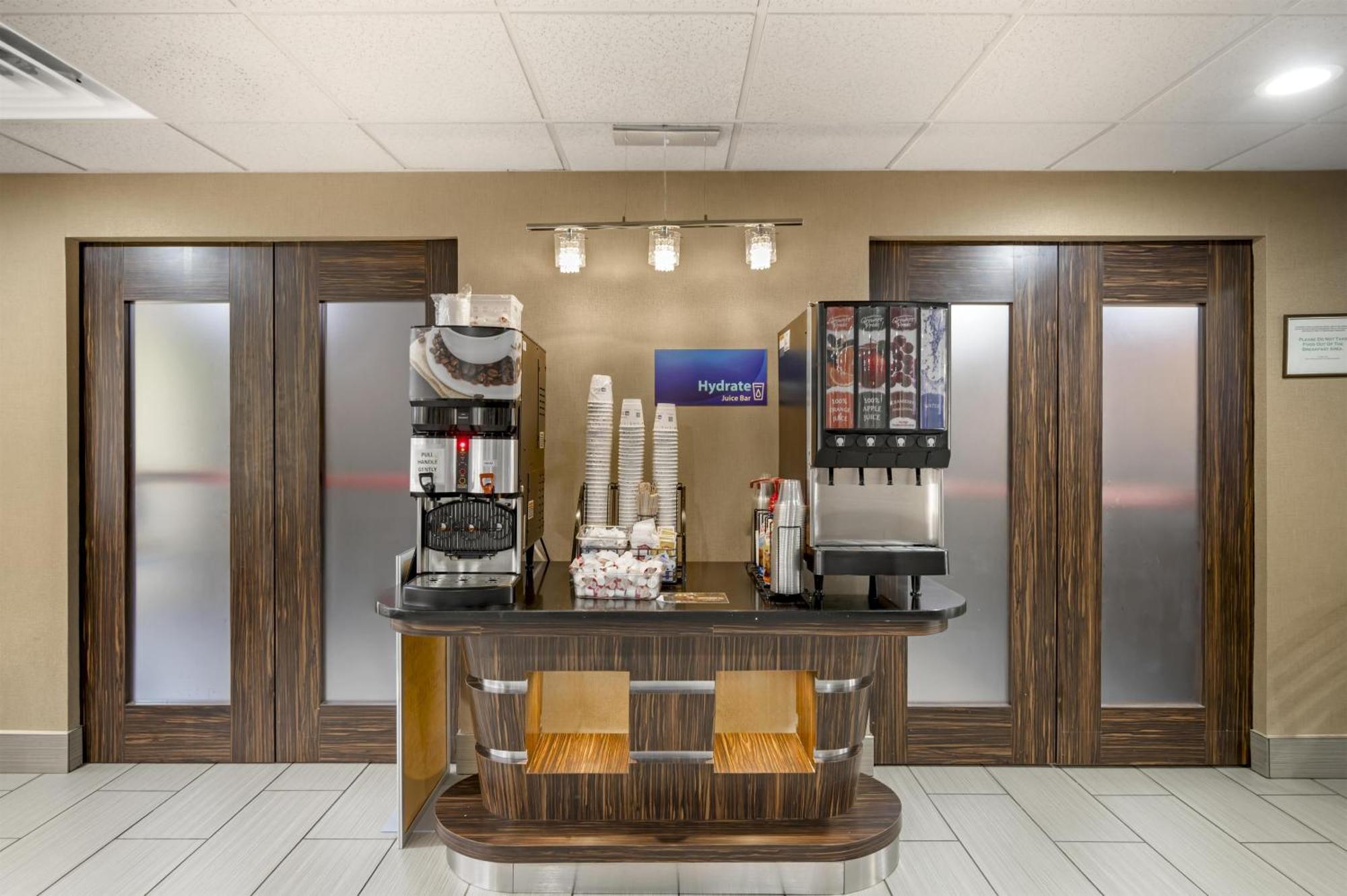 Western Near Opryland Hotel