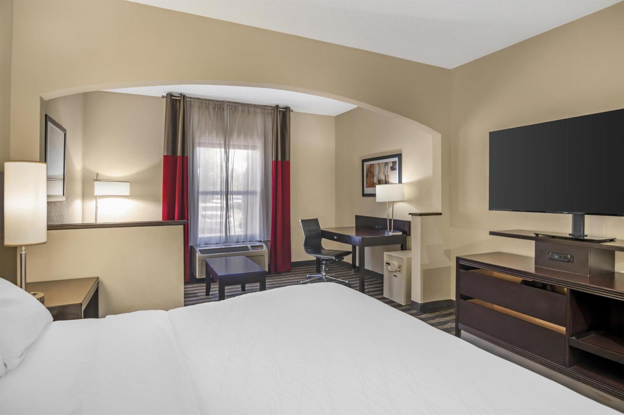 Western Near Opryland Hotel 3*