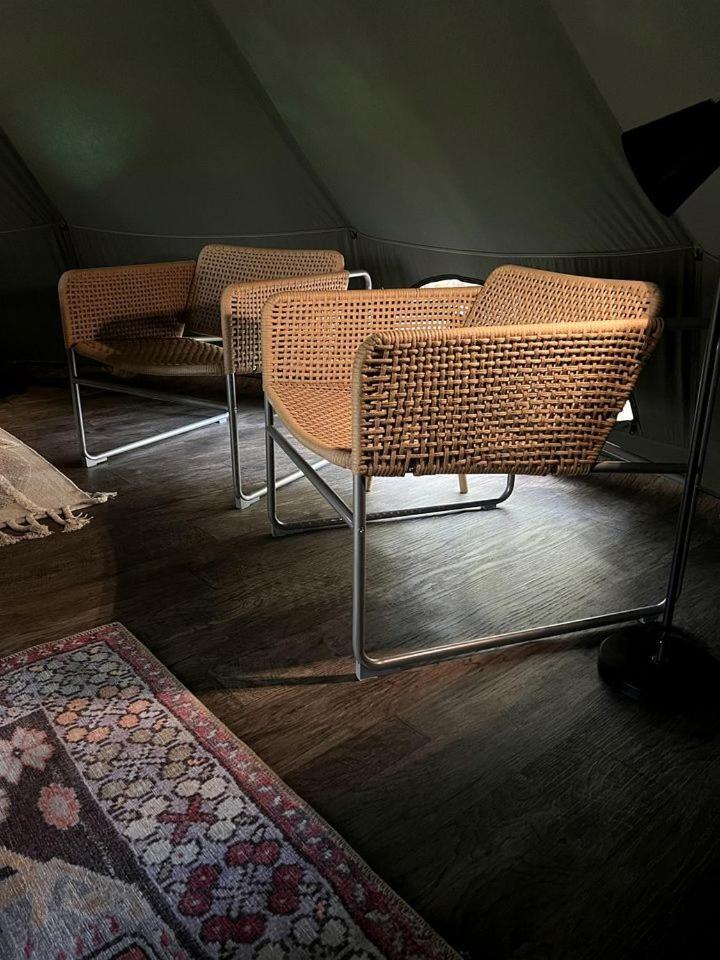 Holiday home Spacious Equipped Bell Tent With Deck, Fire Pit And Picnic Space In Tennessee *