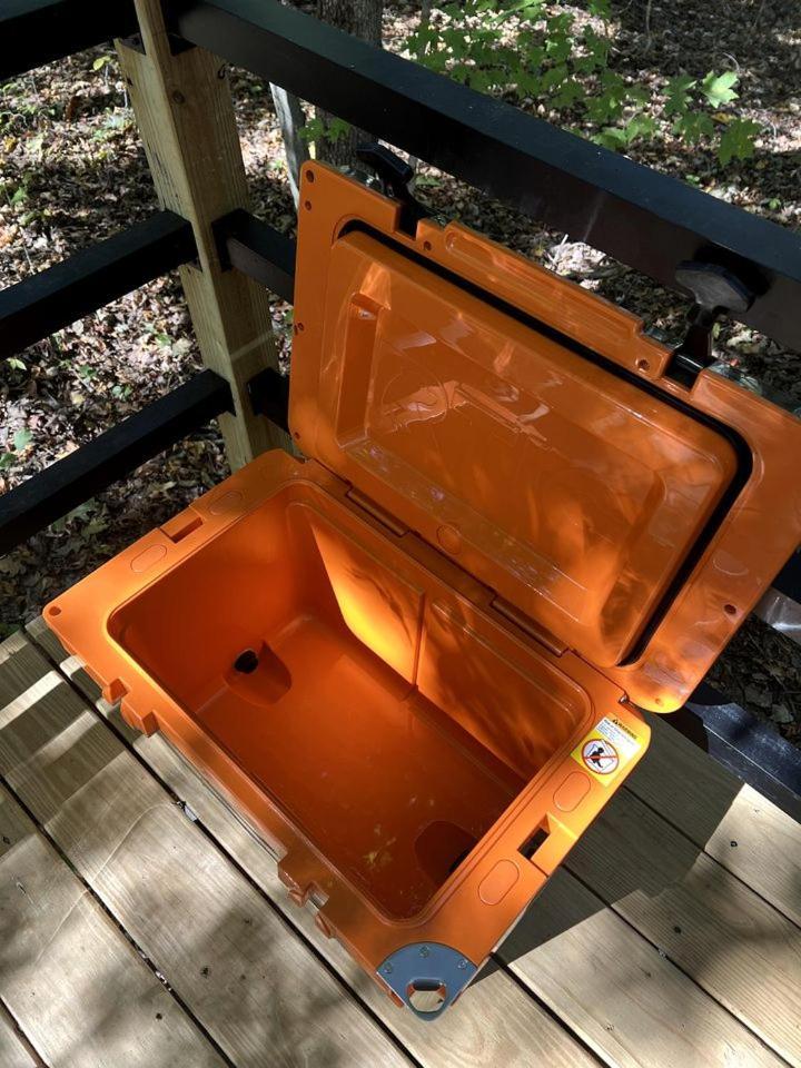 Holiday home Spacious Equipped Bell Tent With Deck, Fire Pit And Picnic Space In Tennessee