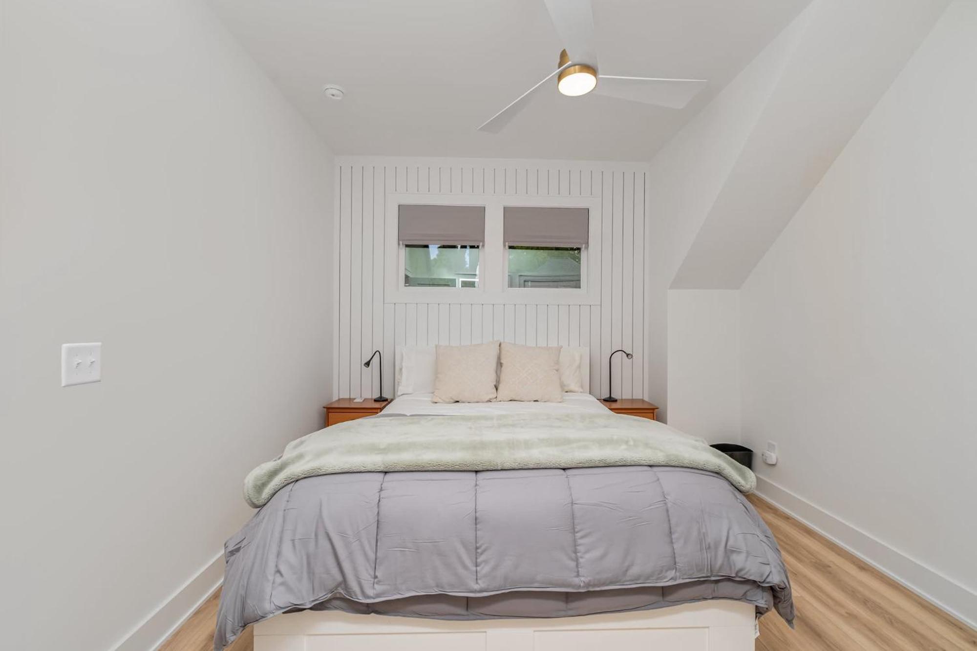 Modern 12 South Loft Walk To Shops Eats & Coffee * Nashville