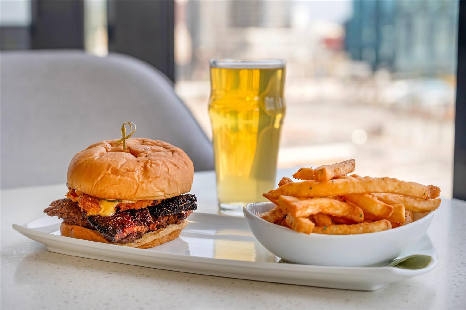 Cambria Midtown Hotel *