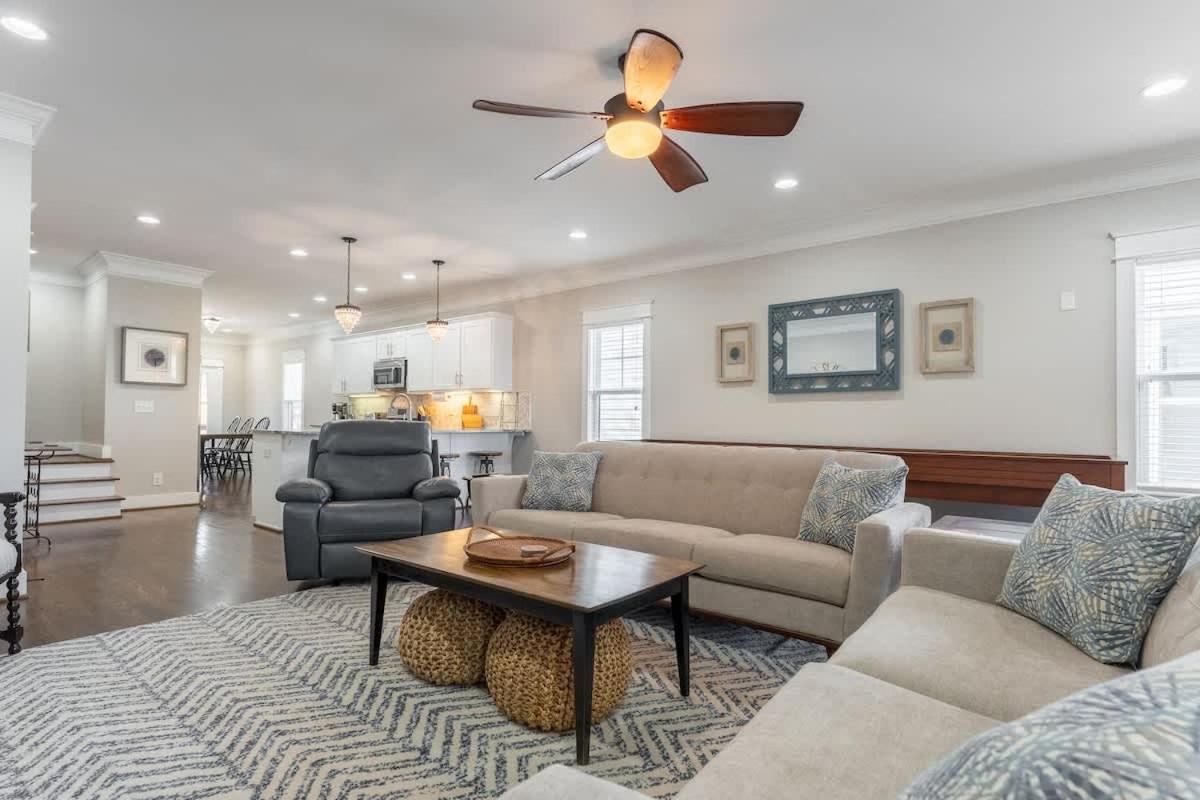 The Essex By Local Holiday home *