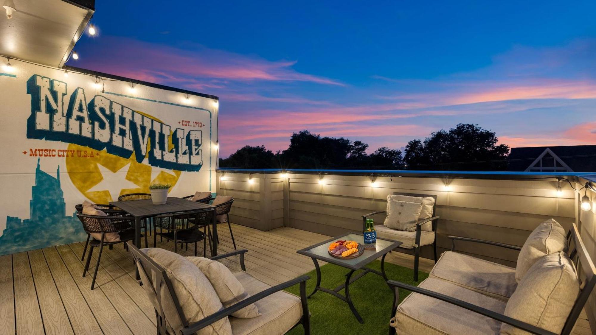 Skyline Soundhouse By Avantstay Rooftop Deck Game Near East Broadway *