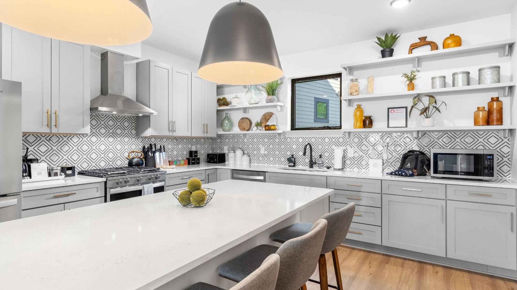 Holiday home Skyline Soundhouse By Avantstay Rooftop Deck Game Near East Broadway Nashville