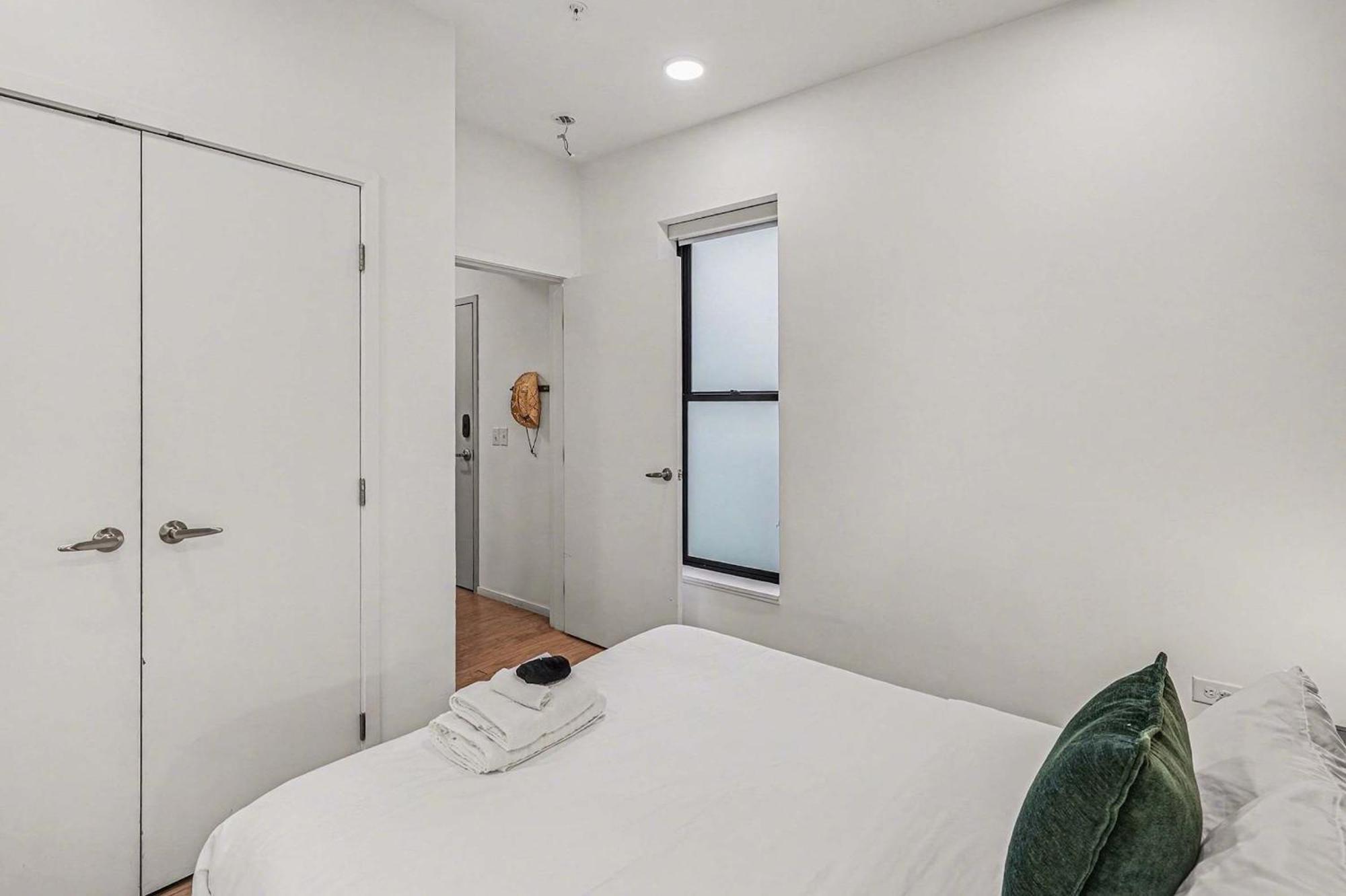 Holiday home Modern 2 Bdr W River View Balcony Walk To Dt *