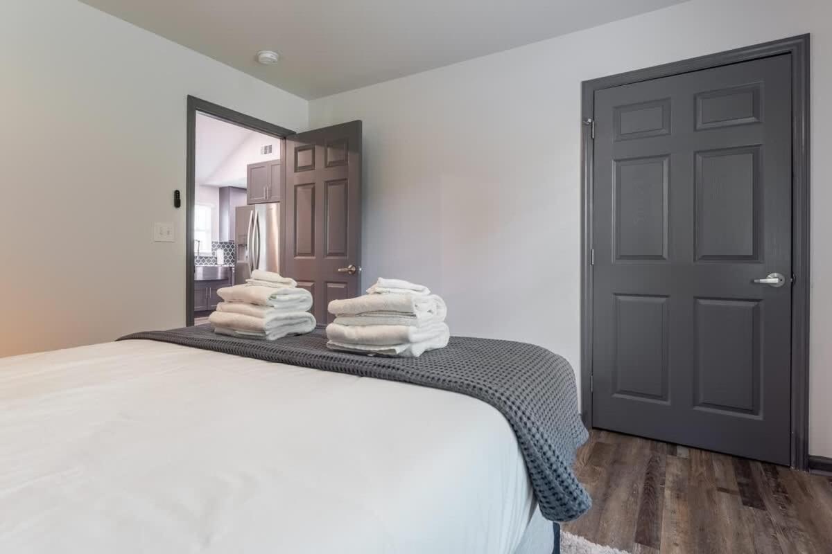 The Good Vibes By Local * Nashville