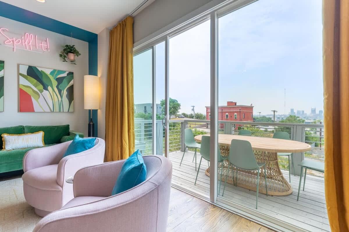 Ladies Lounge By Local Nashville