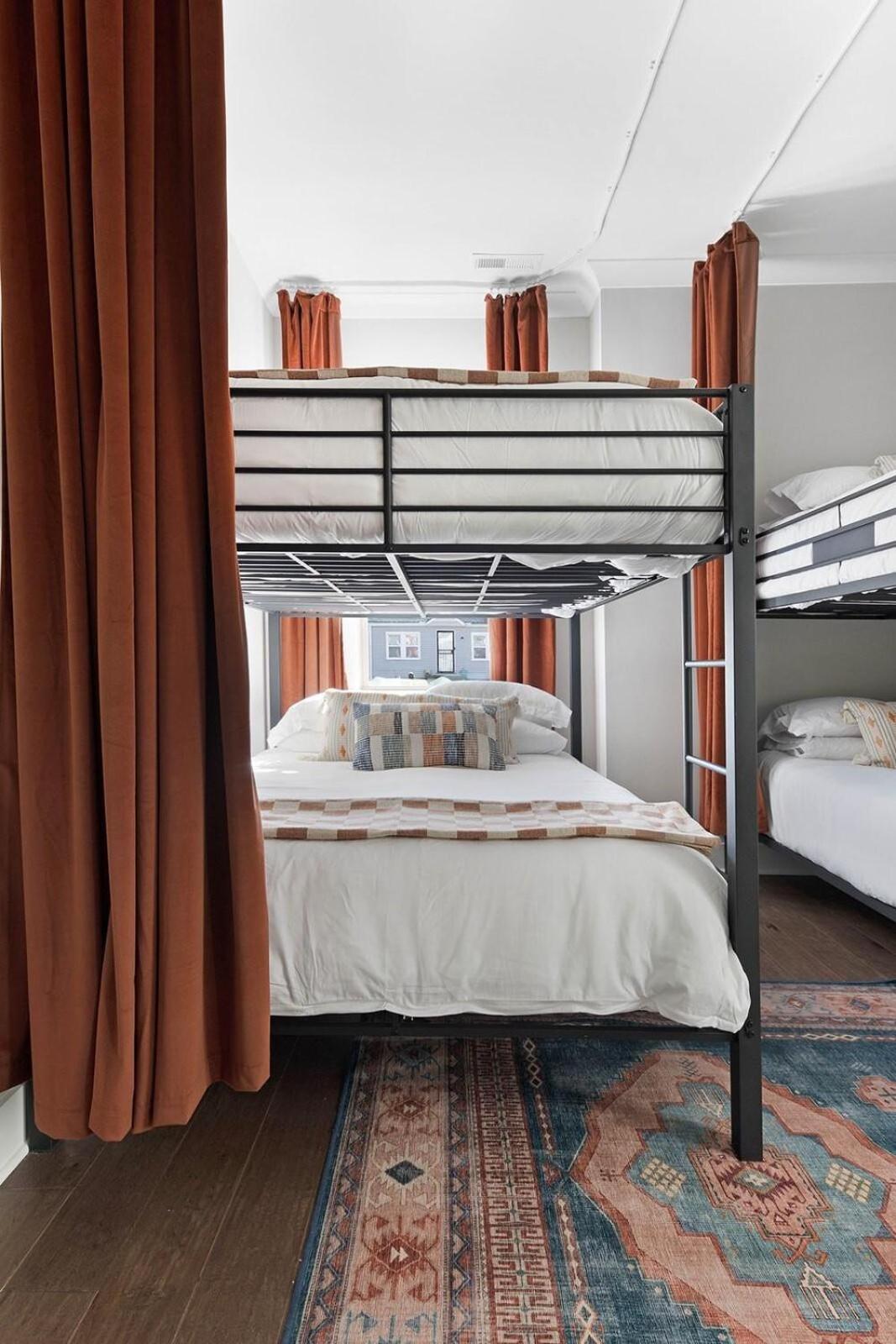 Holiday home The Outlaw Oasis