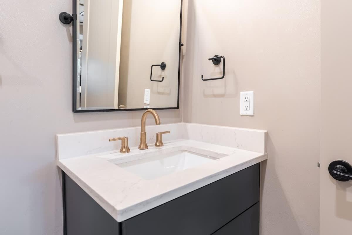 Holiday home The Western Wing By Local *