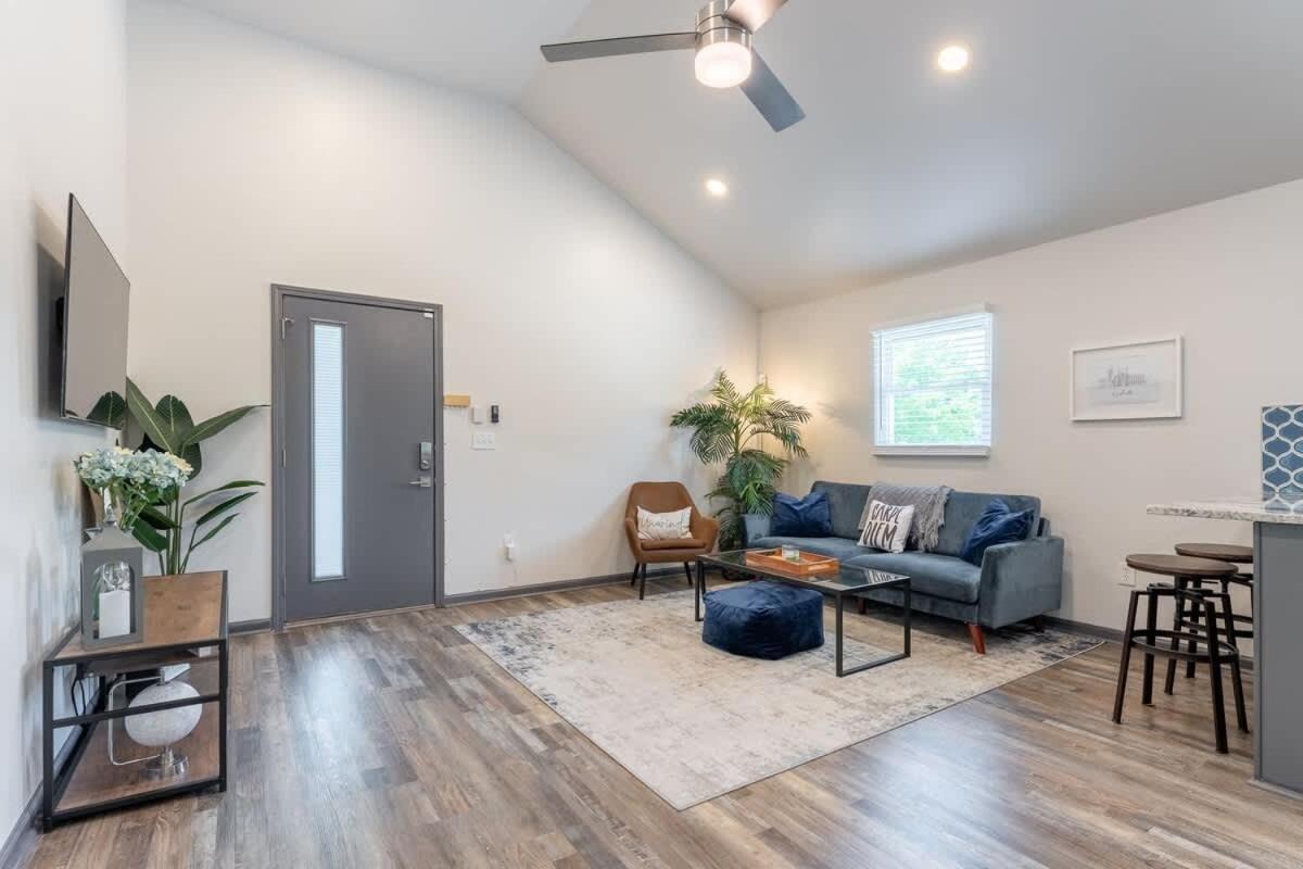 The Good Vibes By Local Holiday home *