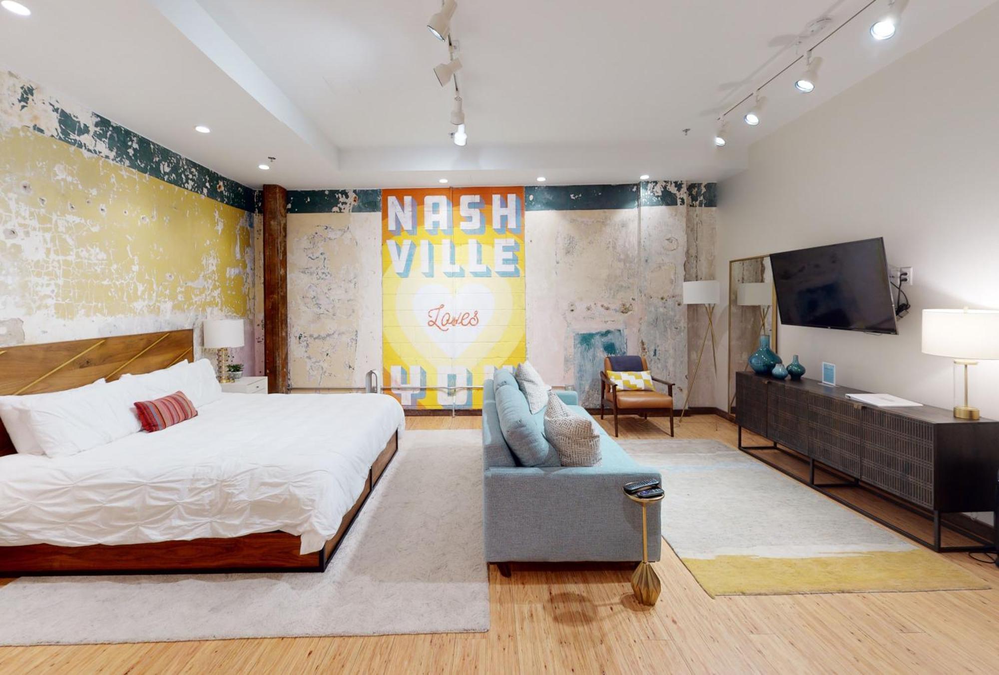 506 Lofts Apartment *