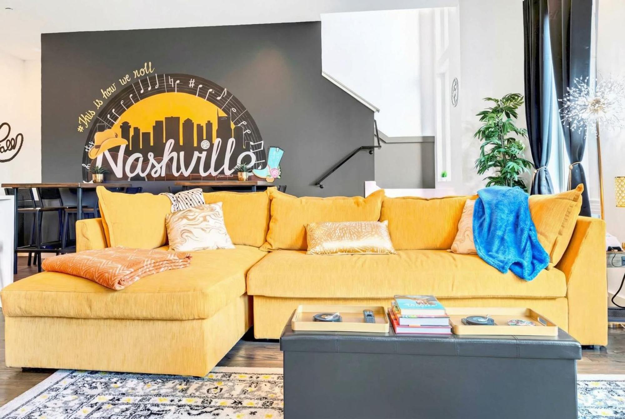 New We Roll Rooftop - Hot Tub With Views - 13 Beds * Nashville