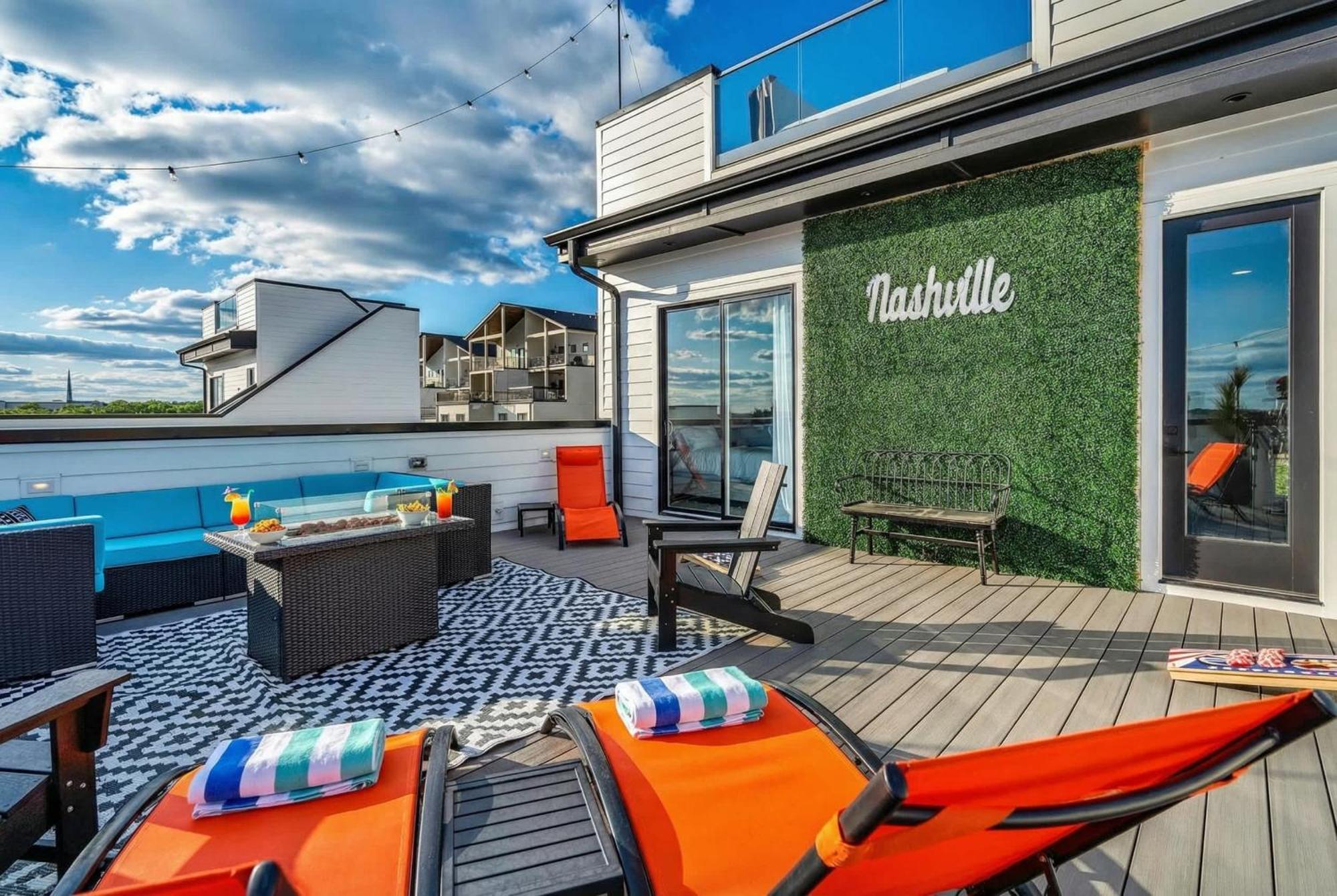 Holiday home New We Roll Rooftop - Hot Tub With Views - 13 Beds *