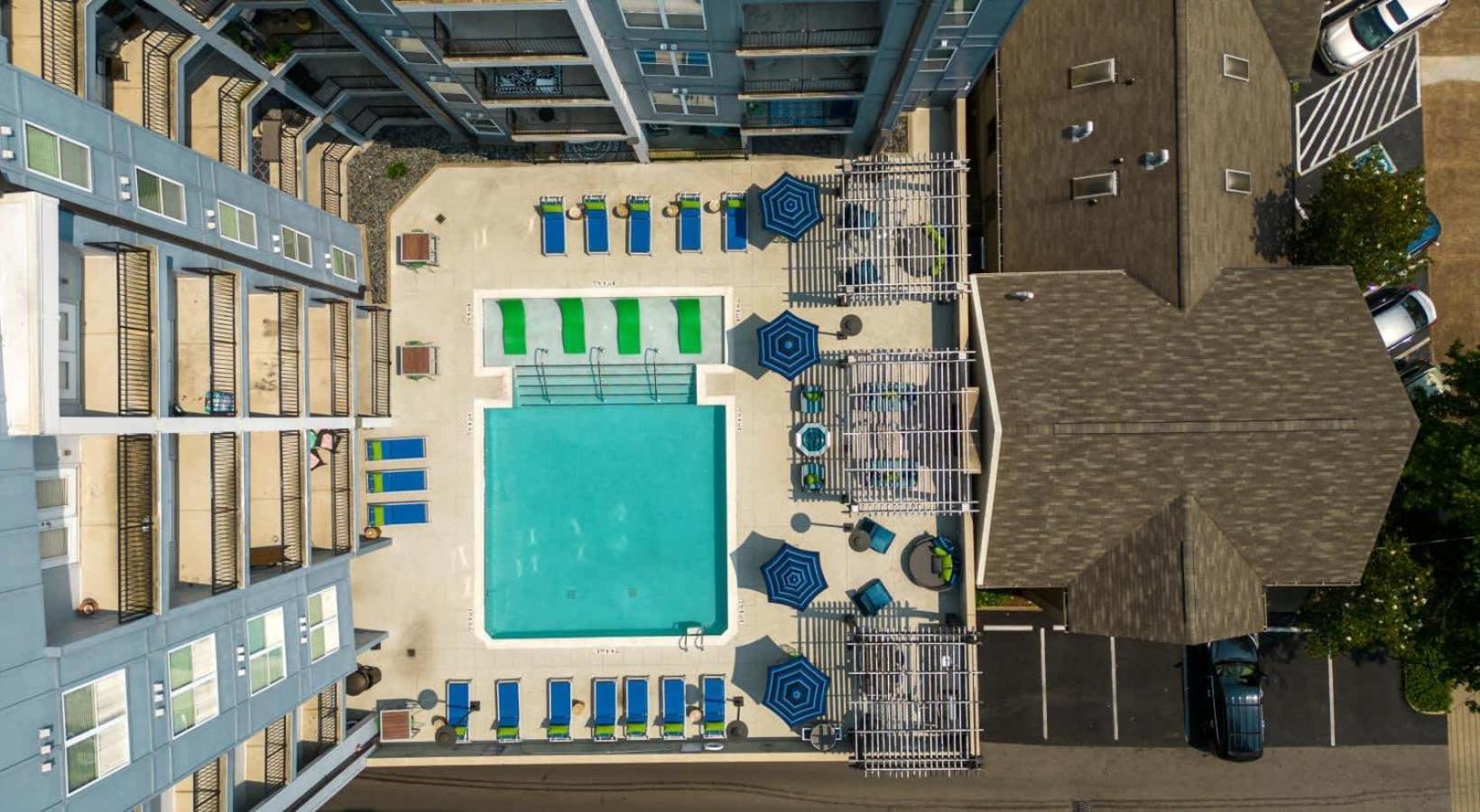 Boulevard Midtown 1br Pool Gym Parking 03 * Nashville