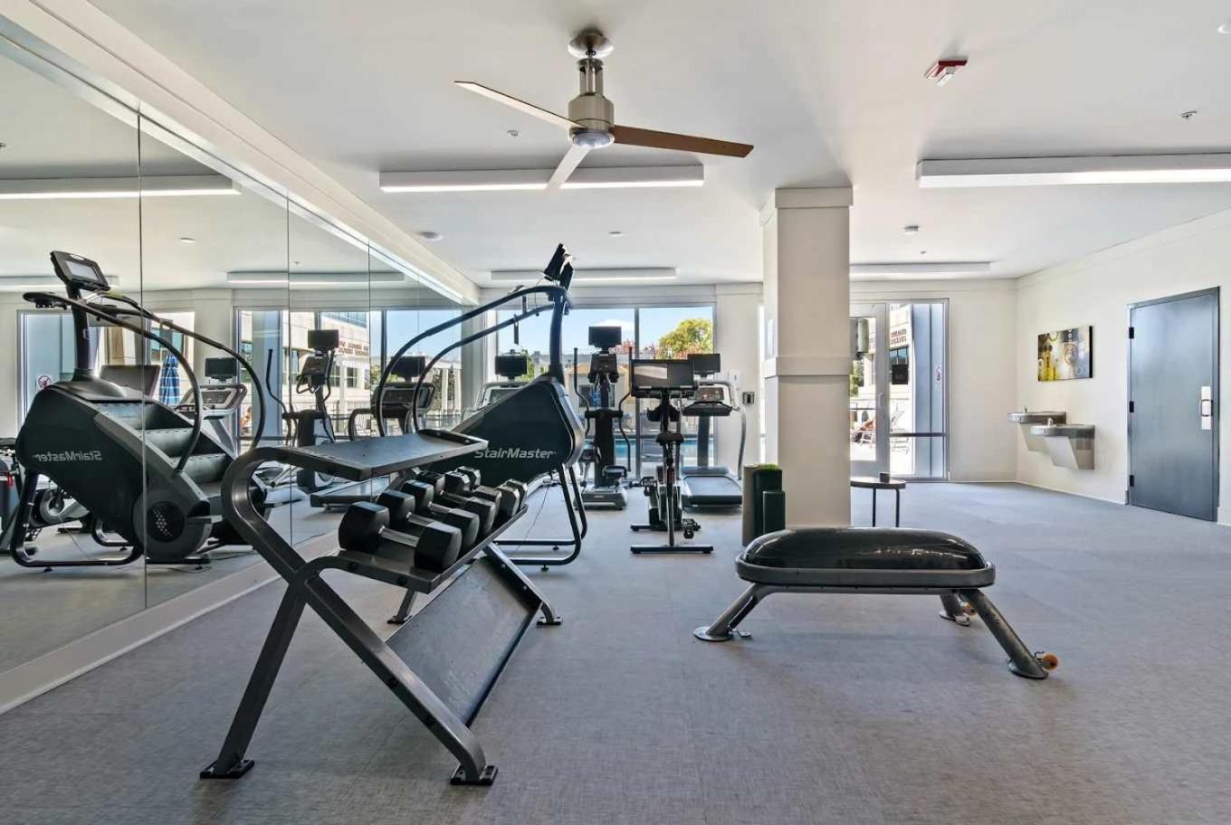 Boulevard Midtown 1br Pool Gym Parking 03 Apartment