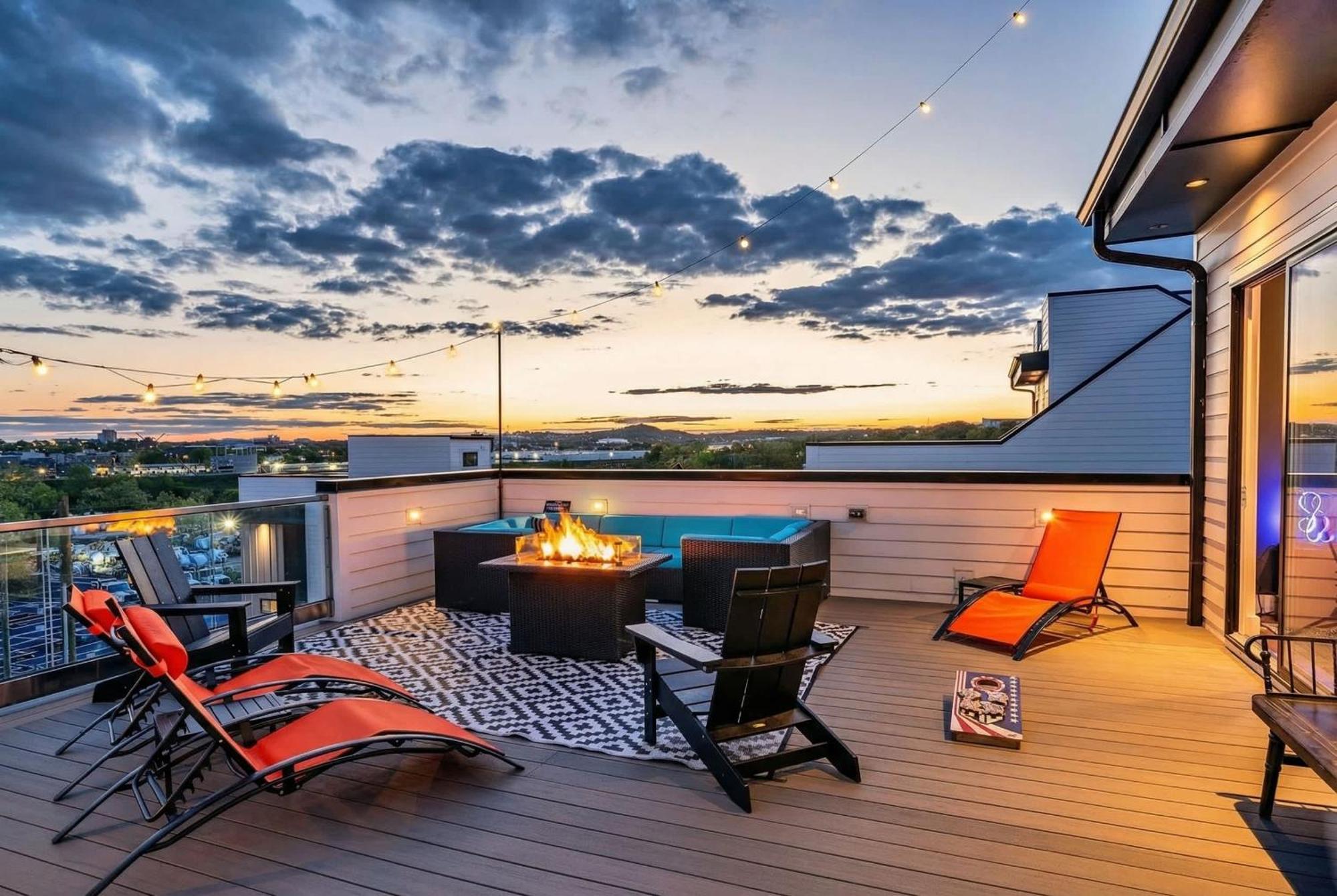 Holiday home New We Roll Rooftop - Hot Tub With Views - 13 Beds *
