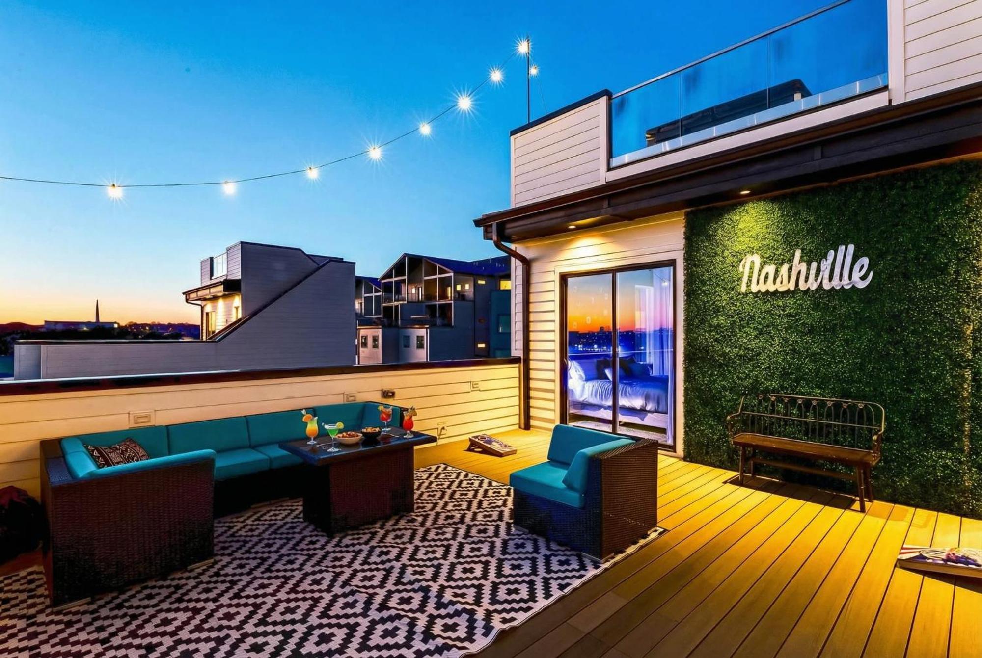 Holiday home New We Roll Rooftop - Hot Tub With Views - 13 Beds Nashville