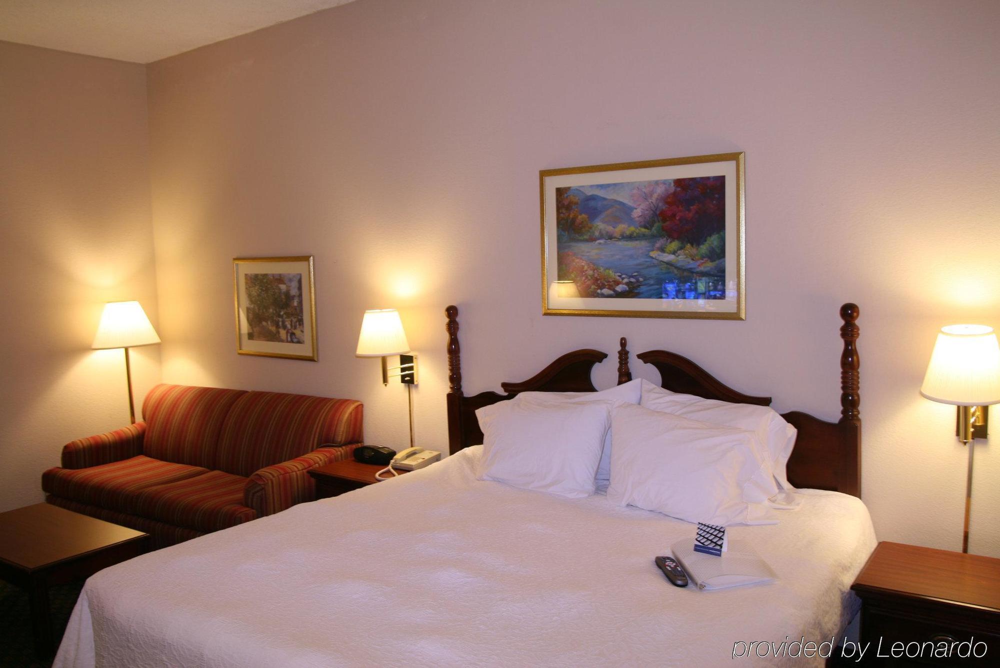 Hampton Bellevue/nashville I-40 West 3*